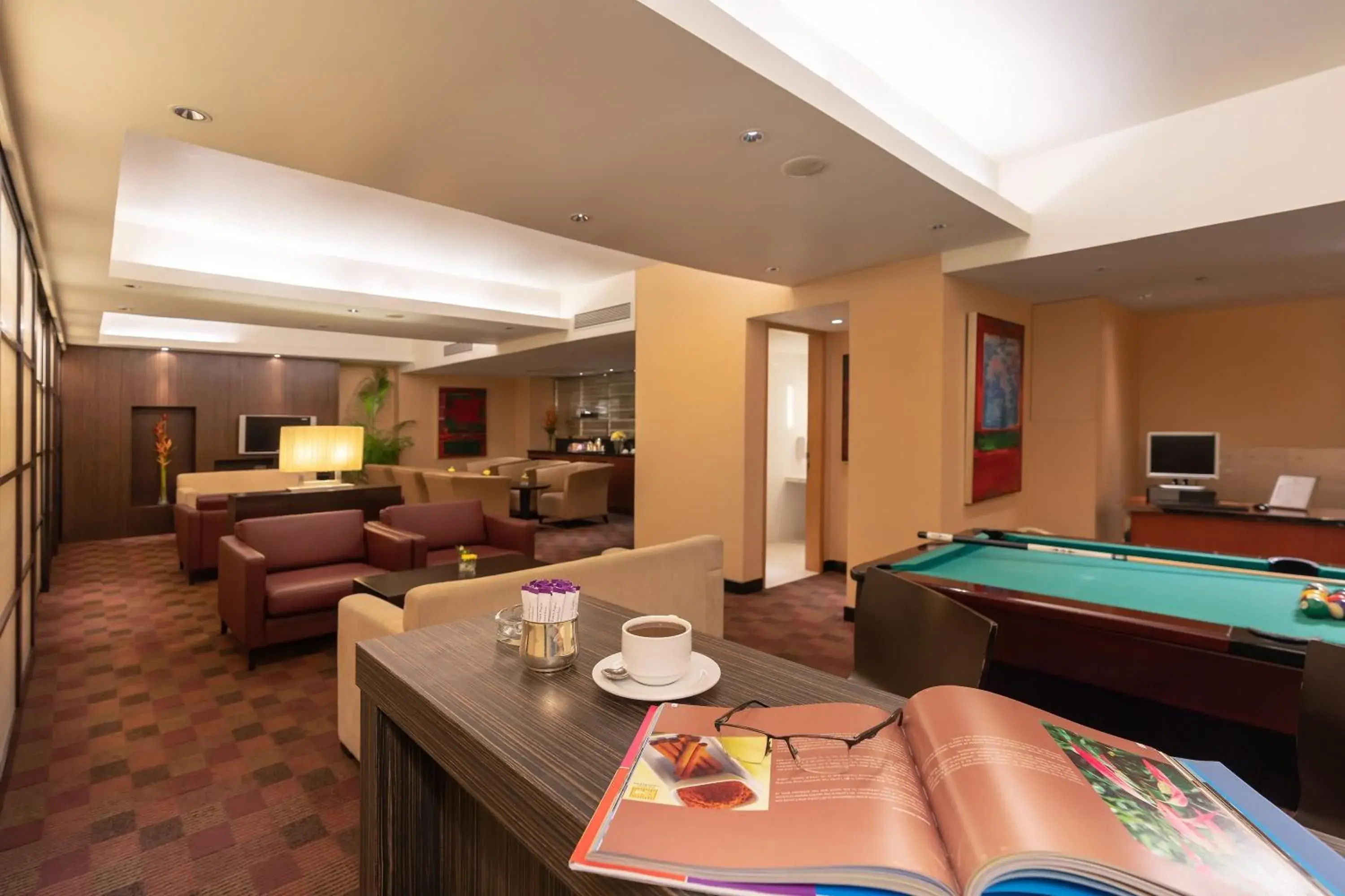 Lounge or bar in Cinnamon Grand Colombo Lounge or bar in Cinnamon Grand Colombo