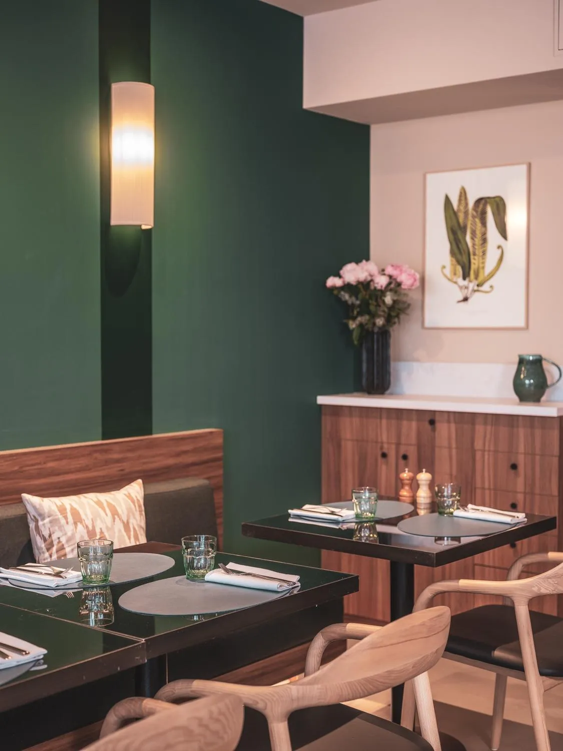 Restaurant/places to eat in Hôtel Belleval