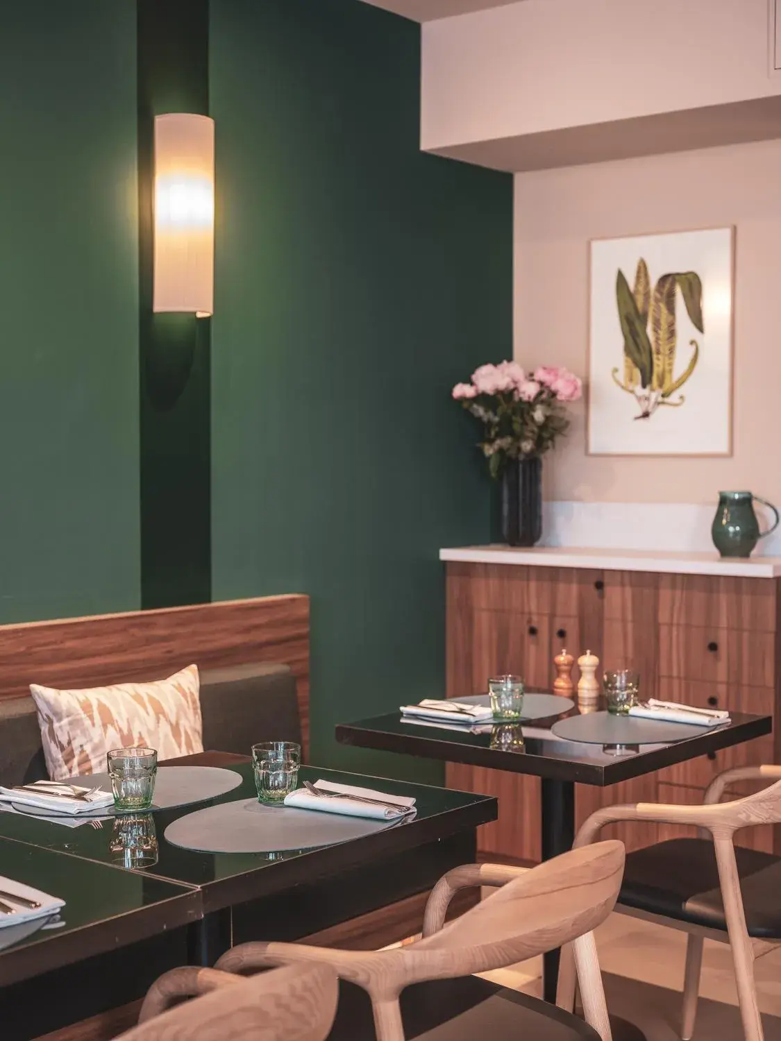 Restaurant/places to eat in Hôtel Belleval Restaurant/places to eat in Hôtel Belleval