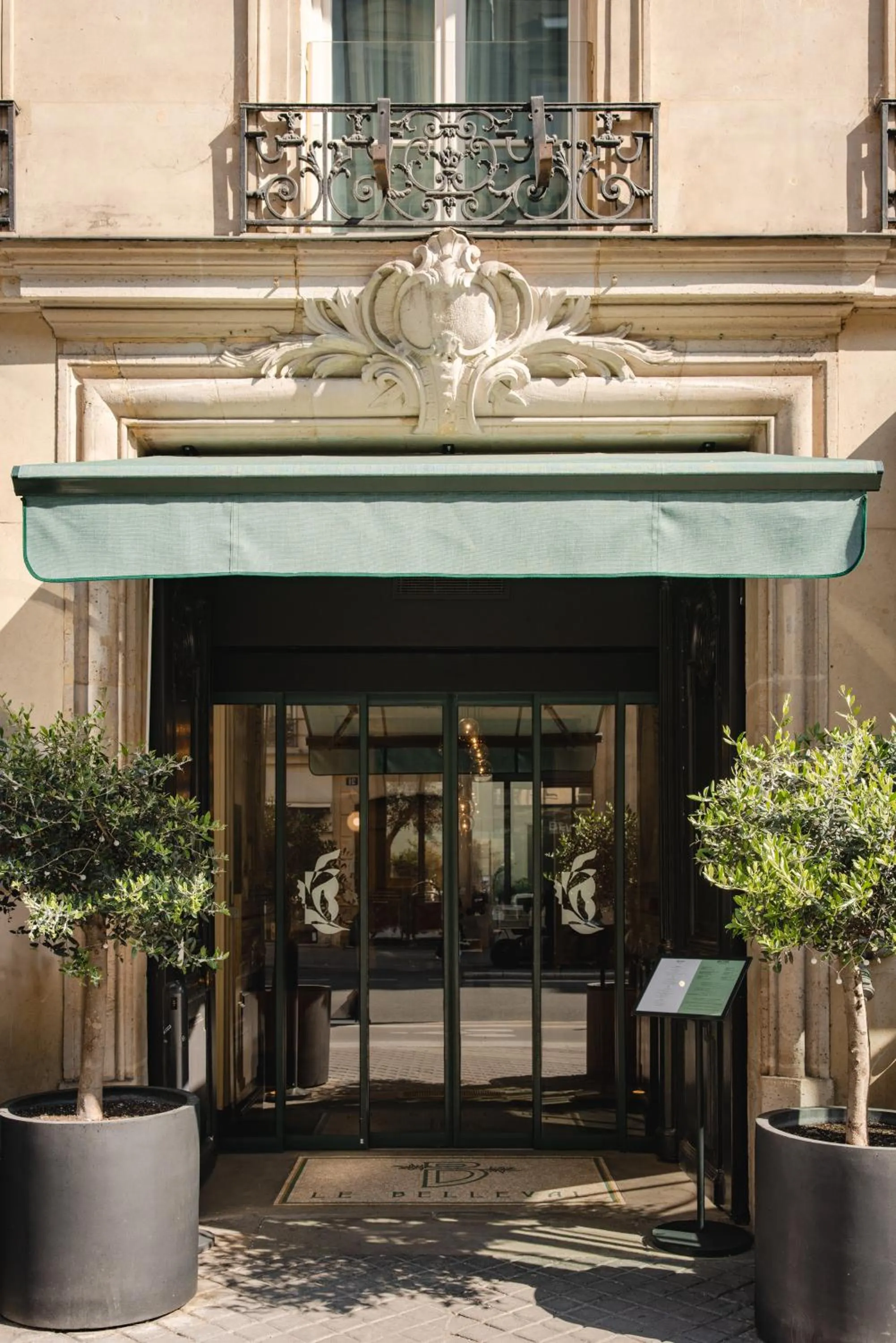 Facade/entrance in Hôtel Belleval
