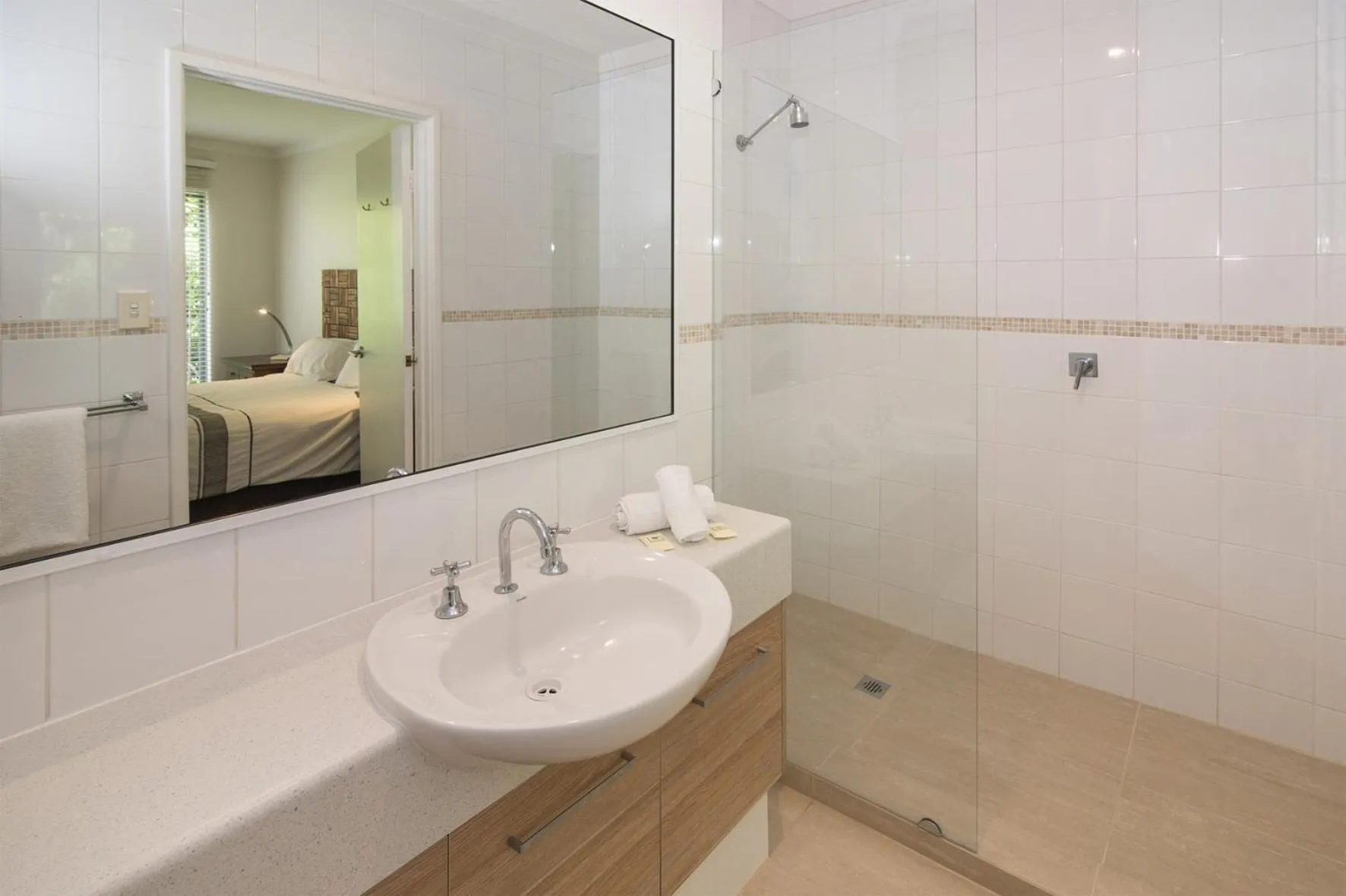 Bayshore Beachside Resort