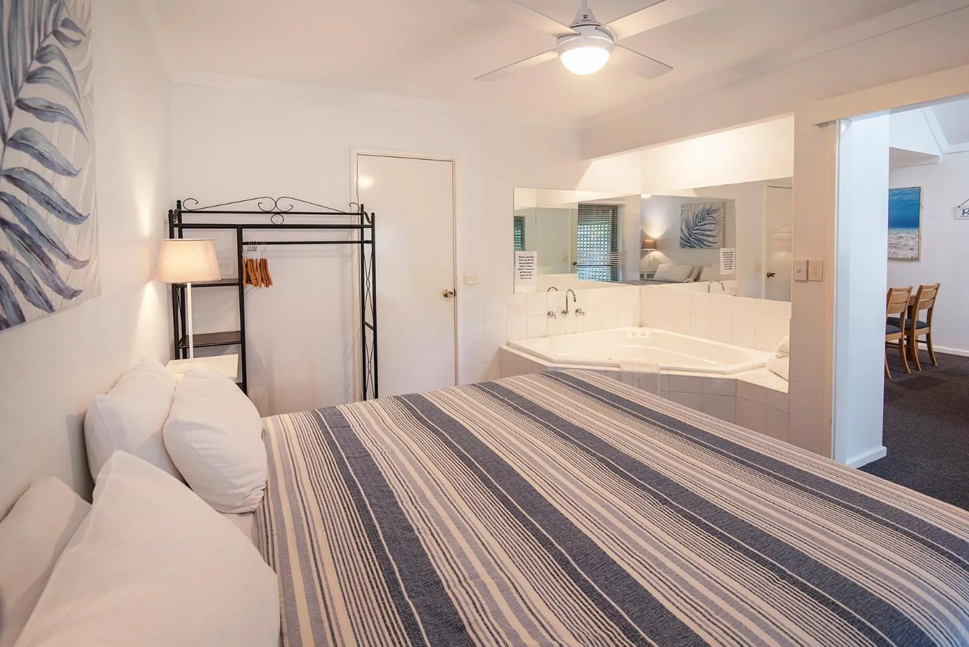 Bed in Bayshore Beachside Resort