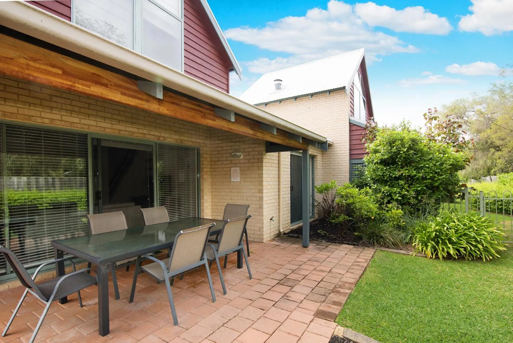 Bayshore Beachside Resort