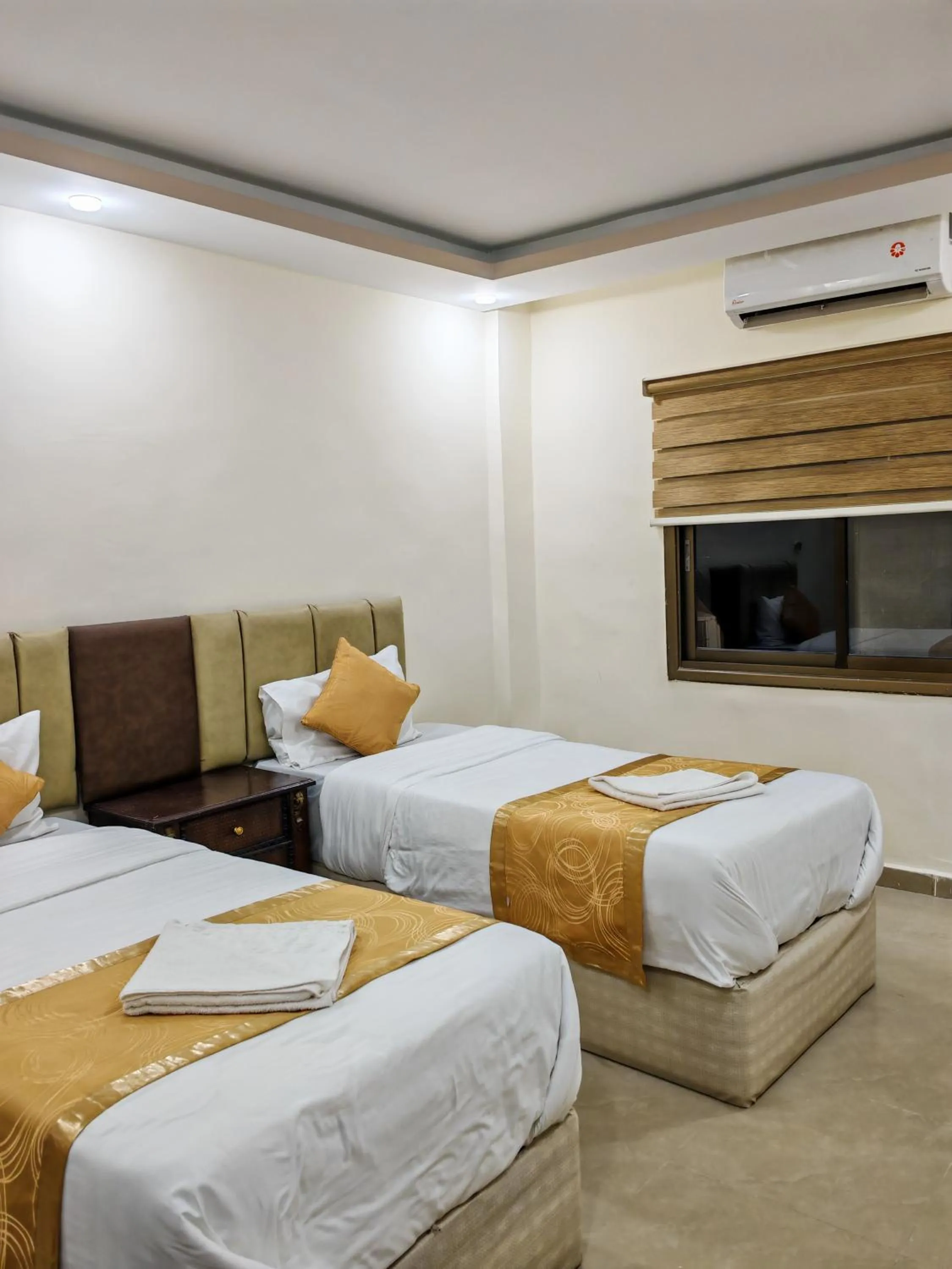air conditioner, Bed in Petra Gate Hotel