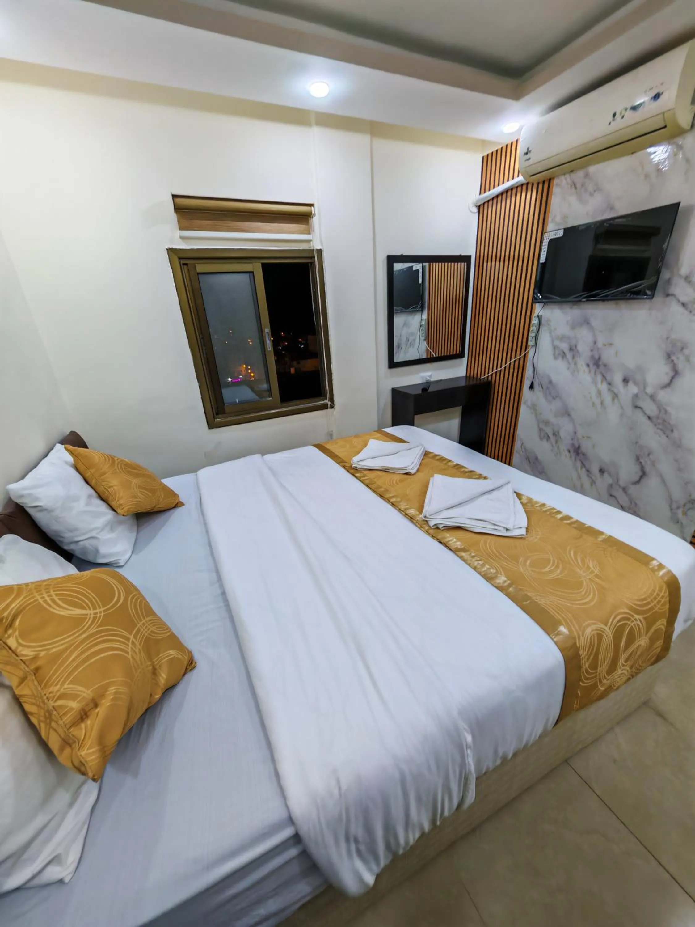 Bedroom, Bed in Petra Gate Hotel