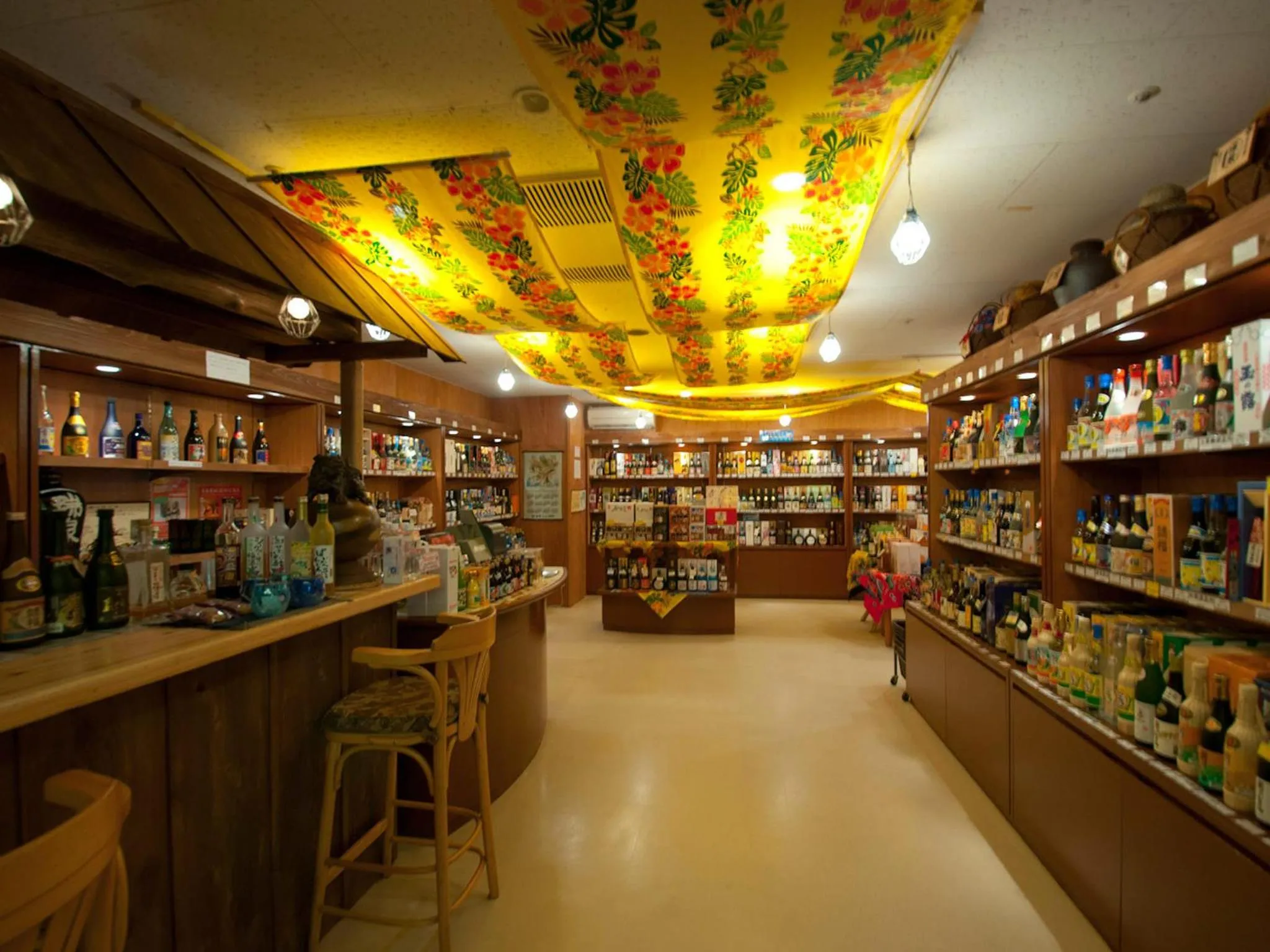 Lounge or bar in Rizzan Sea Park Hotel Tancha Bay