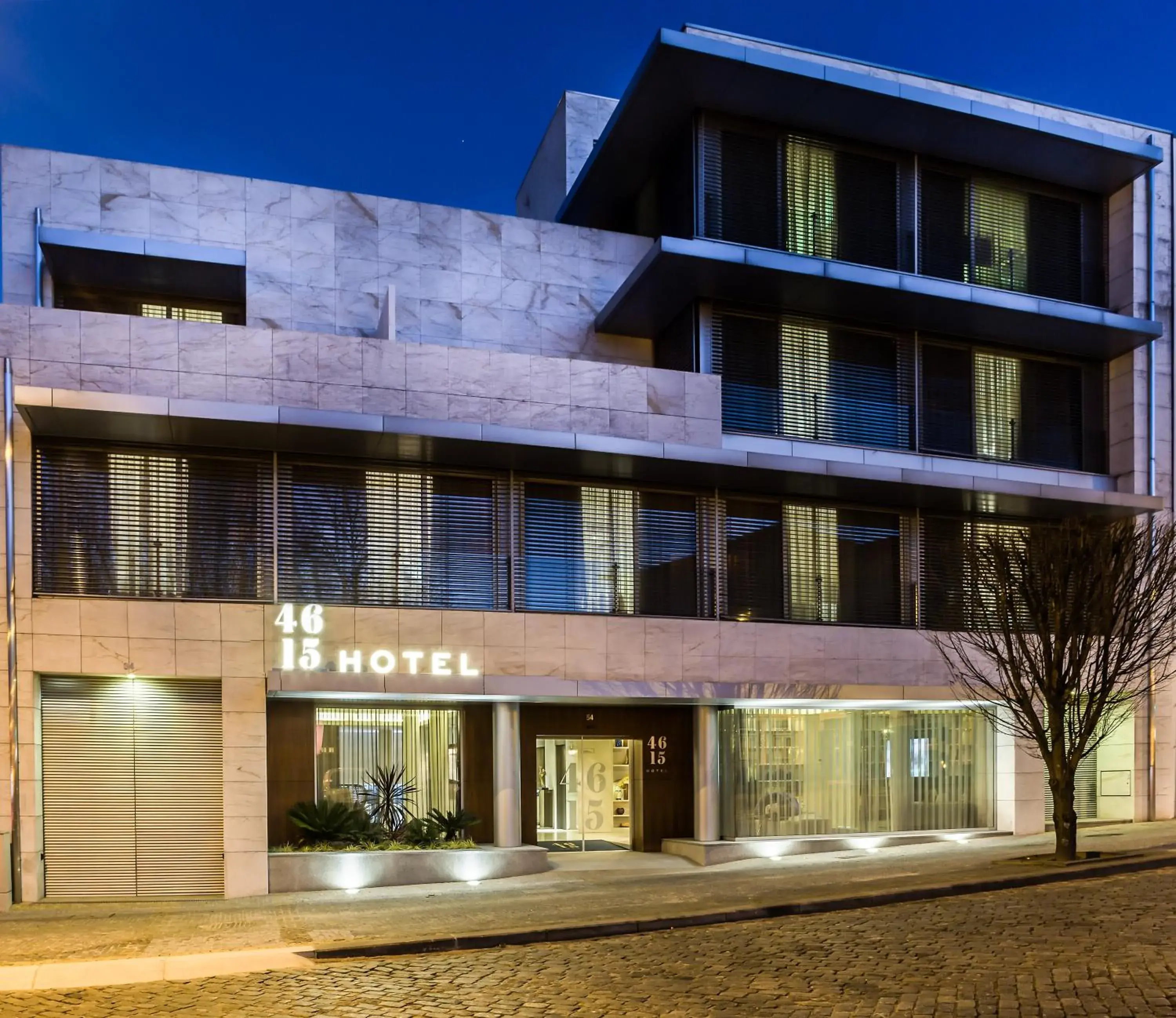 Property building in 4615 Hotel Property building in 4615 Hotel