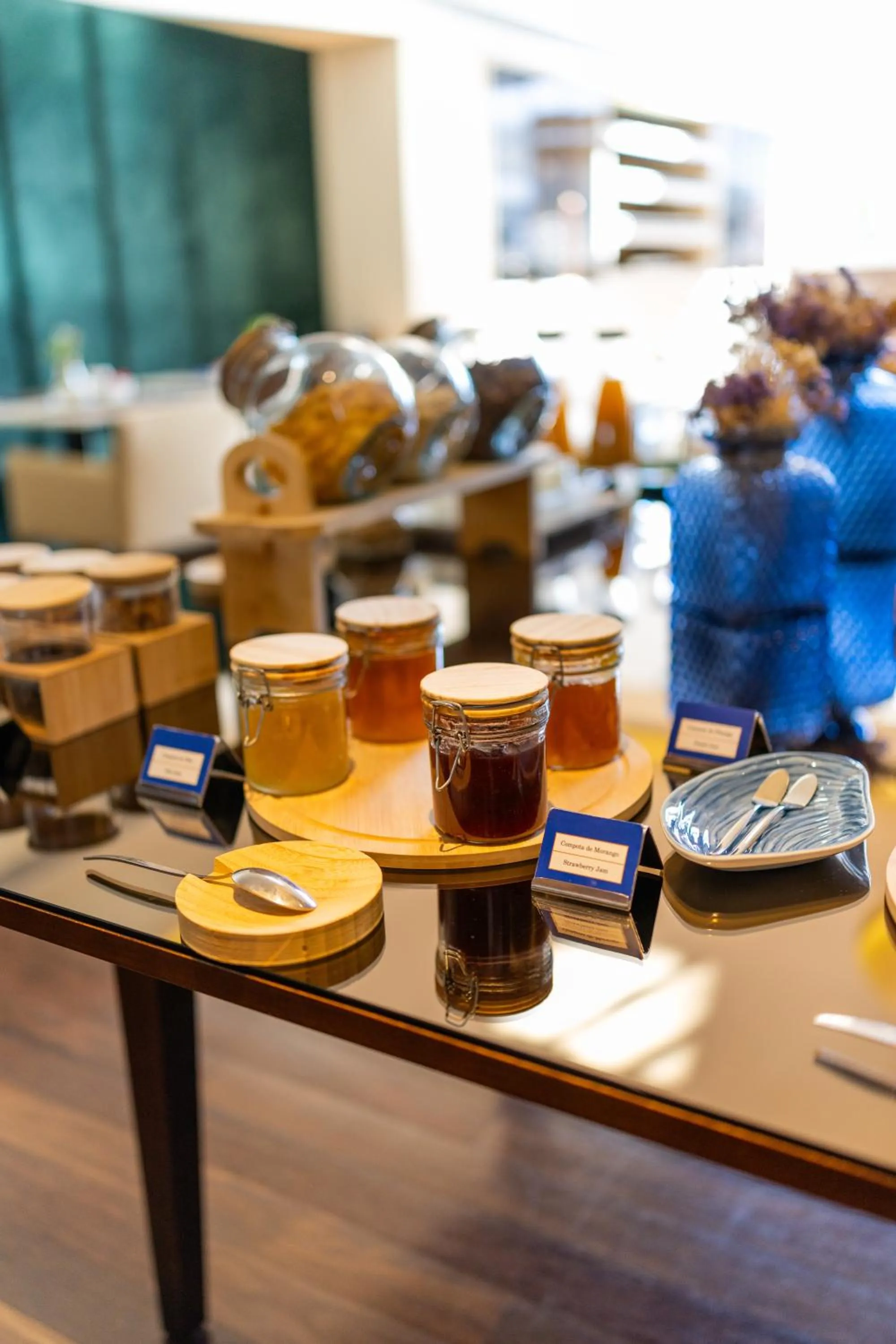 Breakfast in 4615 Hotel