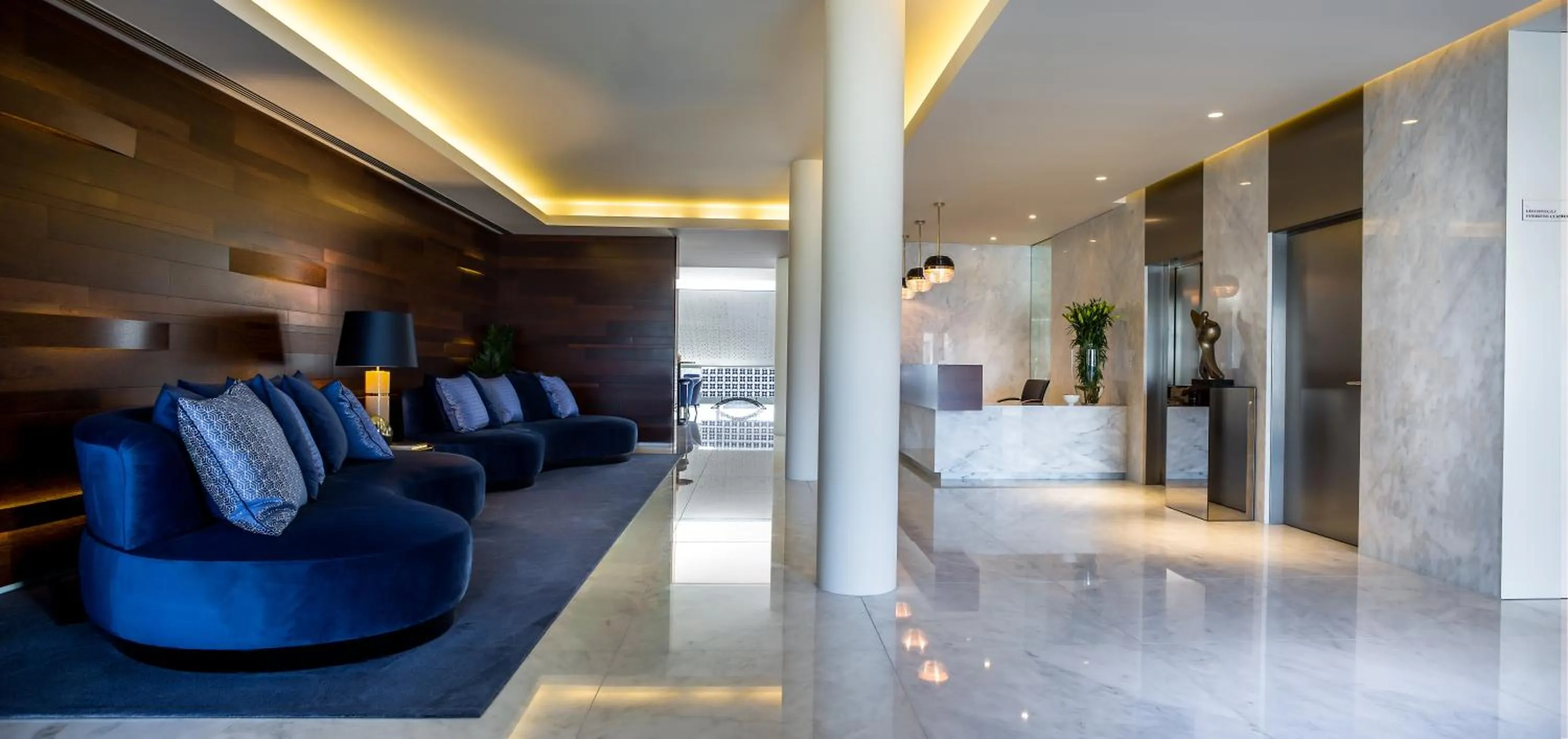 Lobby or reception in 4615 Hotel