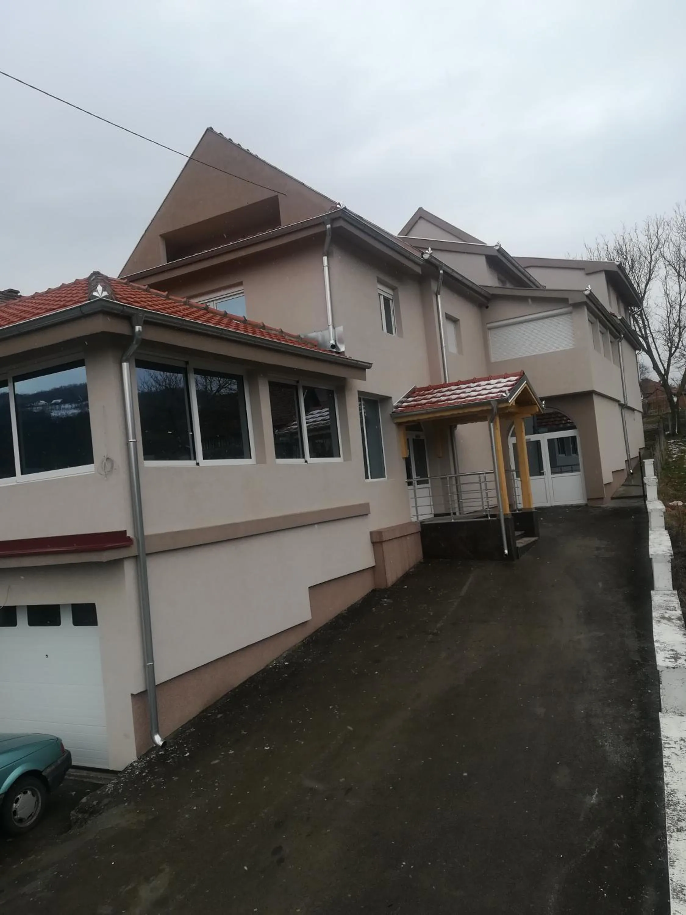 Property building in Karavan 123