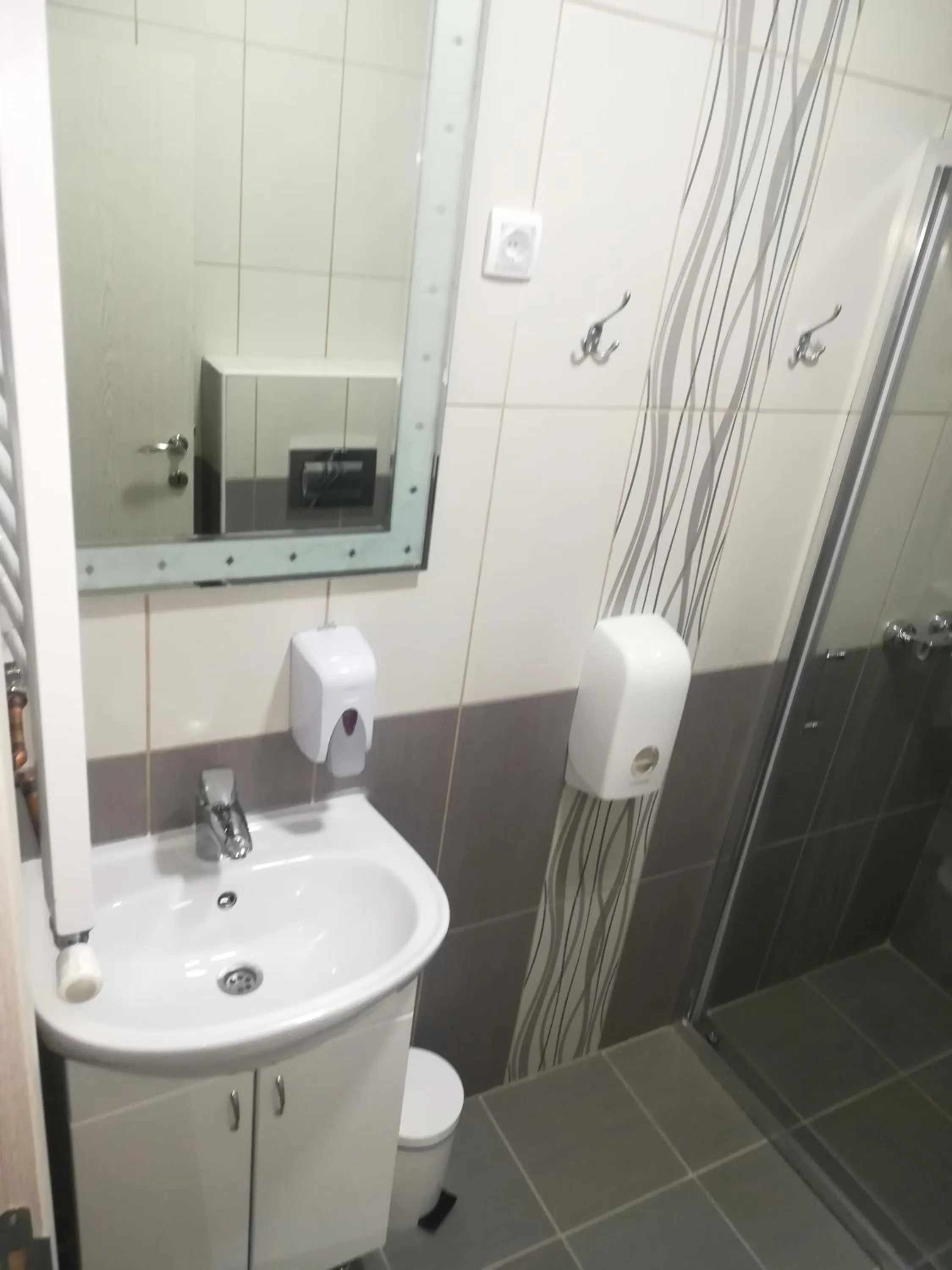 Shower in Karavan 123