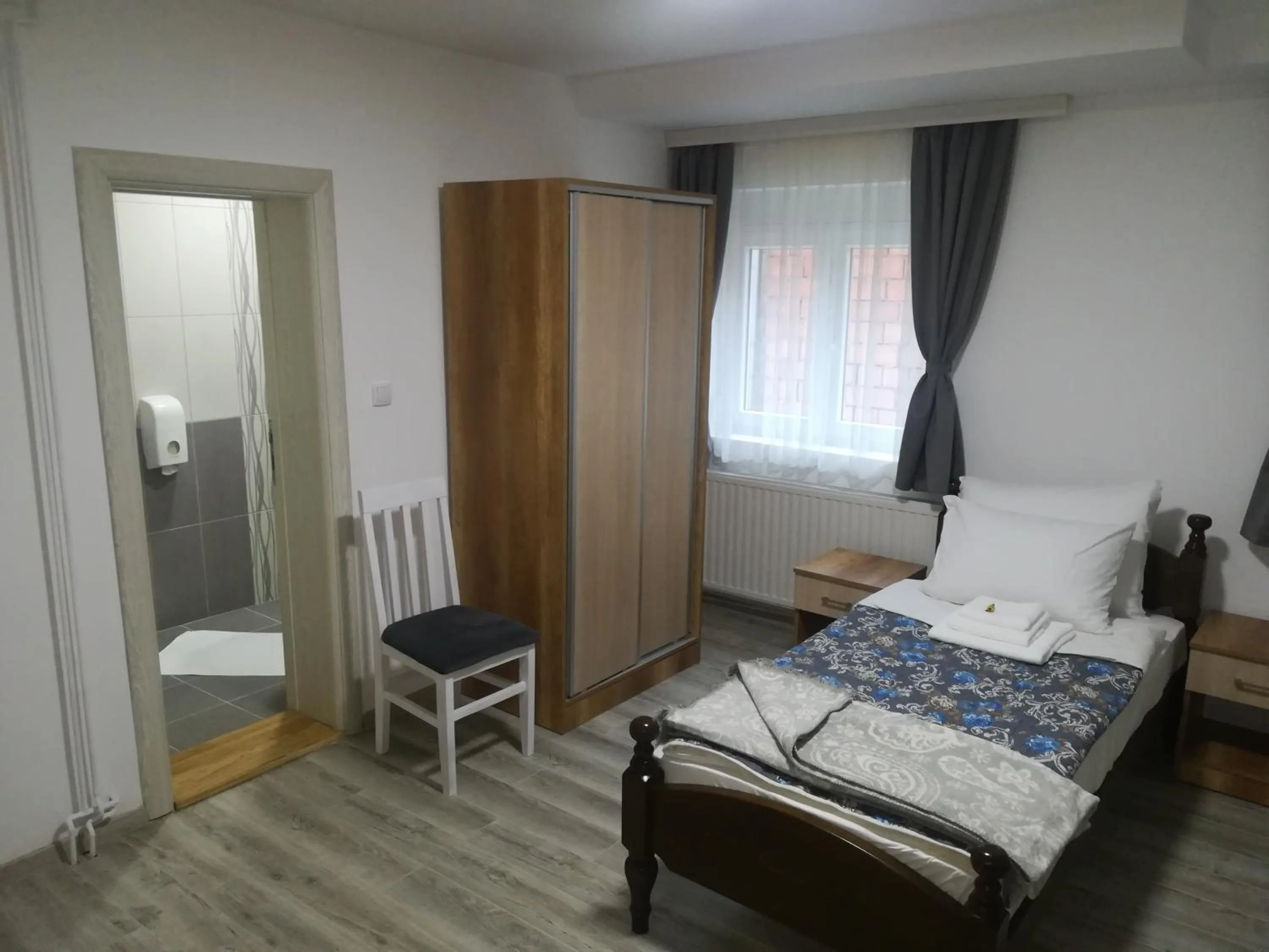Bed in Karavan 123