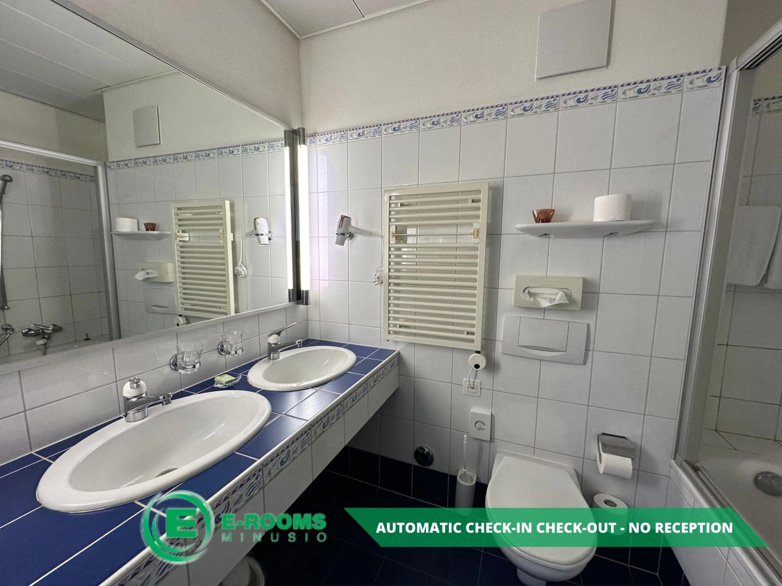 Bathroom in E-Rooms Minusio