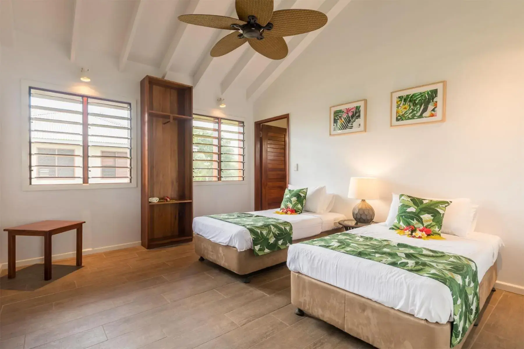 Bed in White Grass Ocean Resort & Spa Bed in White Grass Ocean Resort & Spa