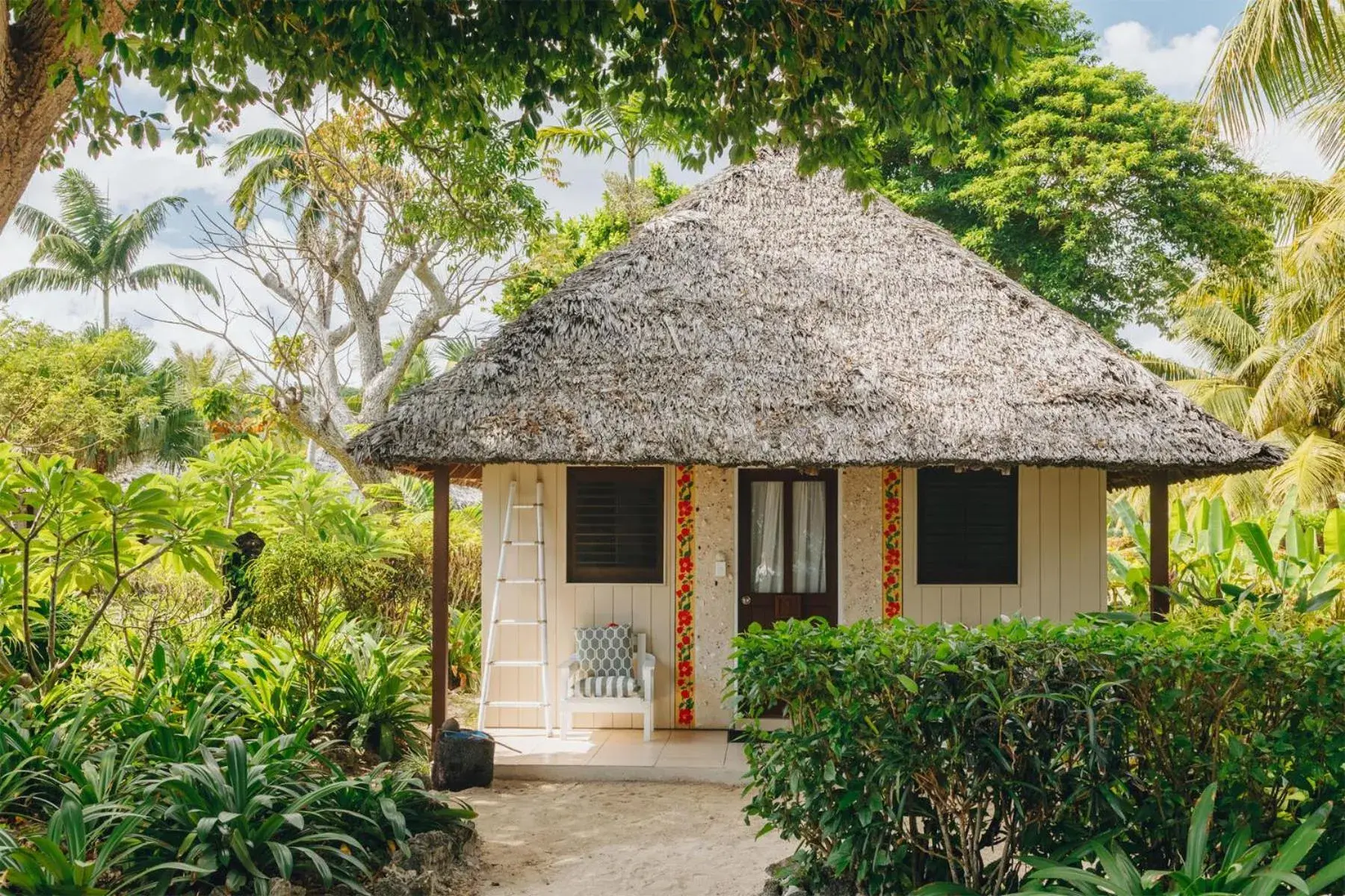 Facade/entrance in White Grass Ocean Resort & Spa Facade/entrance in White Grass Ocean Resort & Spa