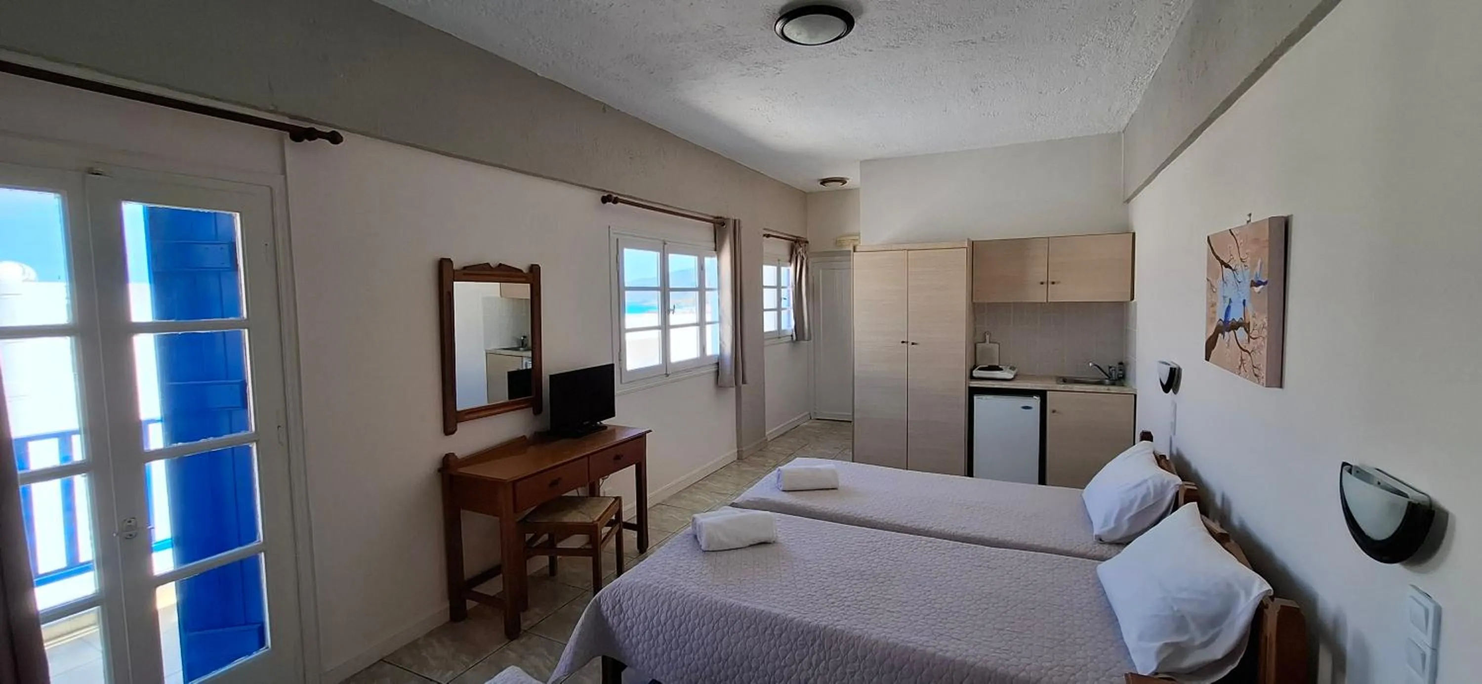 Photo of the whole room, Bed in Pelagia Beach Studios