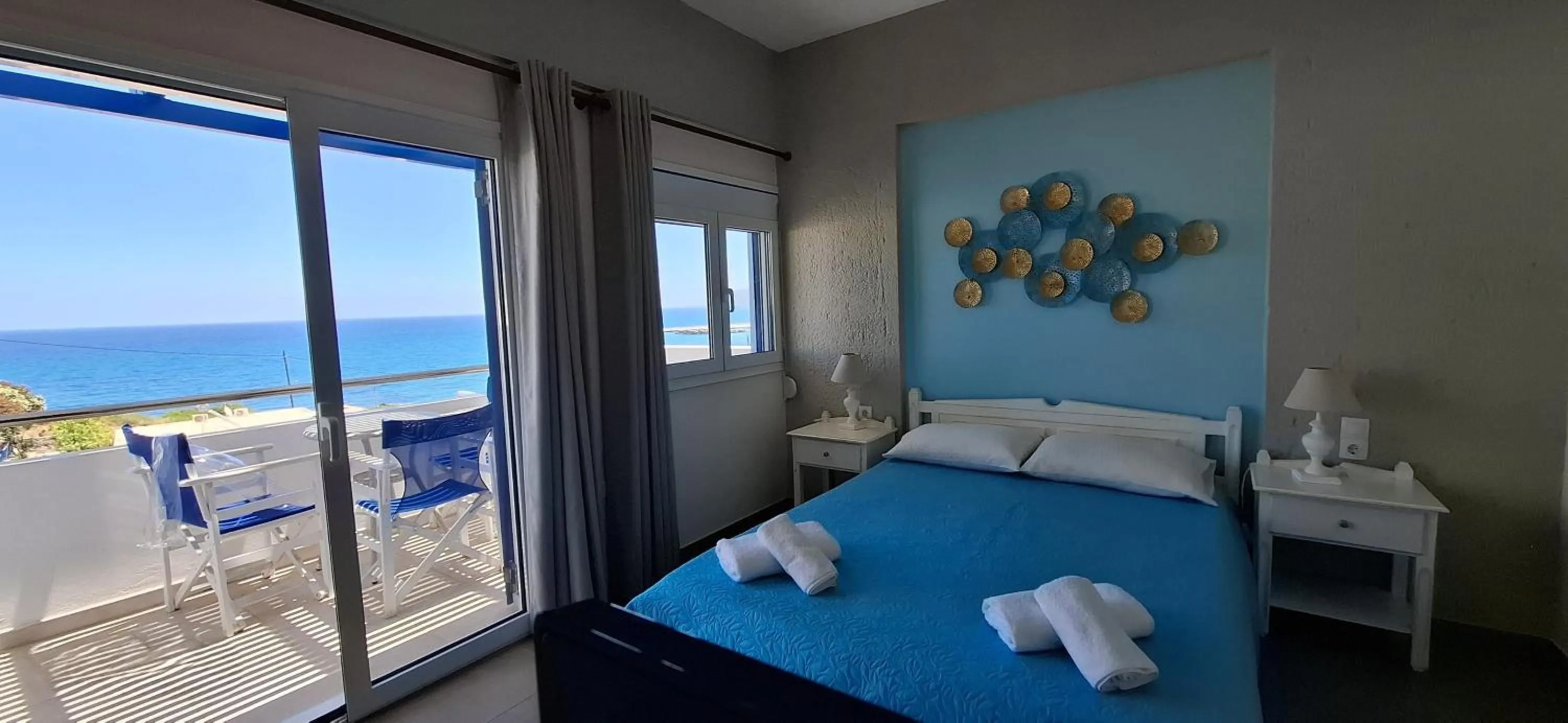 Bed in Pelagia Beach Studios