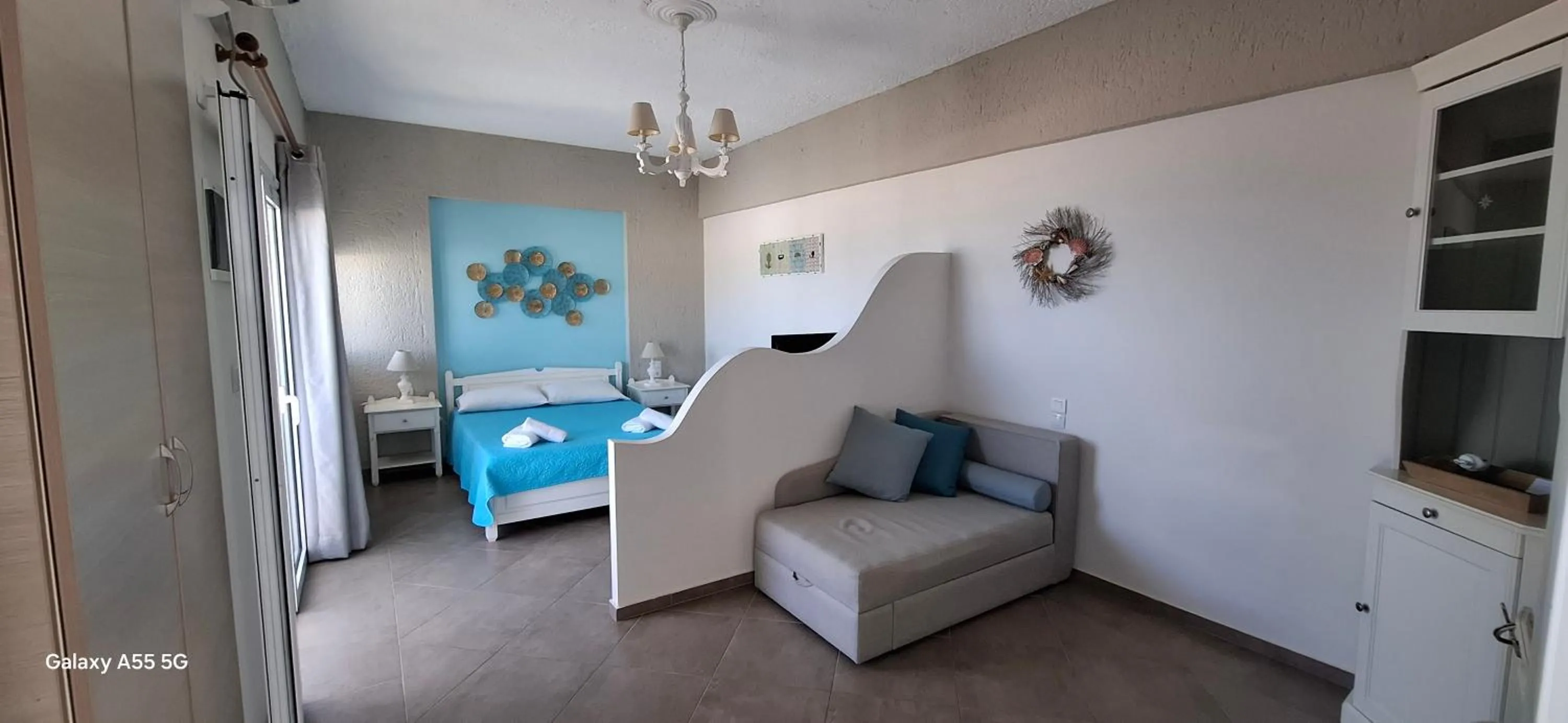 Photo of the whole room, Bed in Pelagia Beach Studios