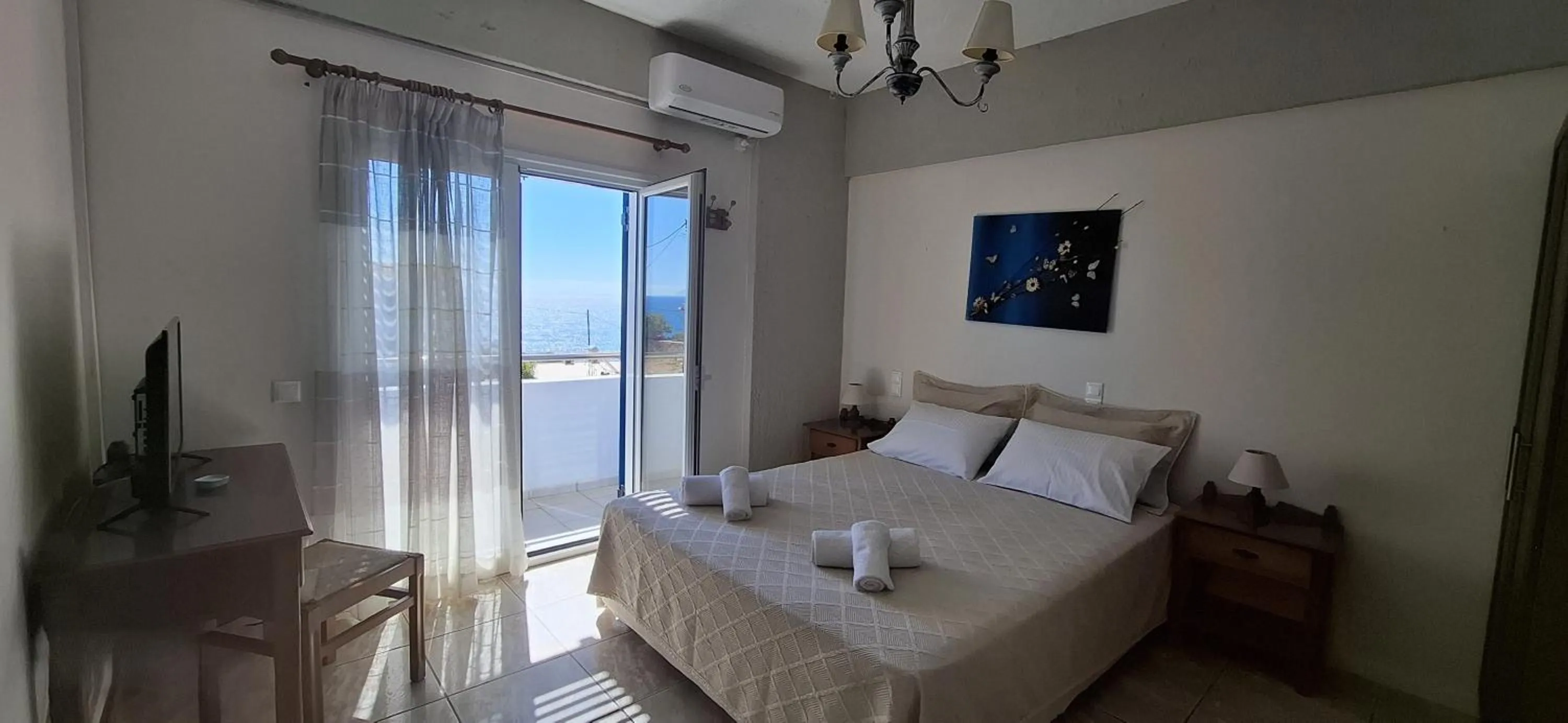Photo of the whole room, Bed in Pelagia Beach Studios