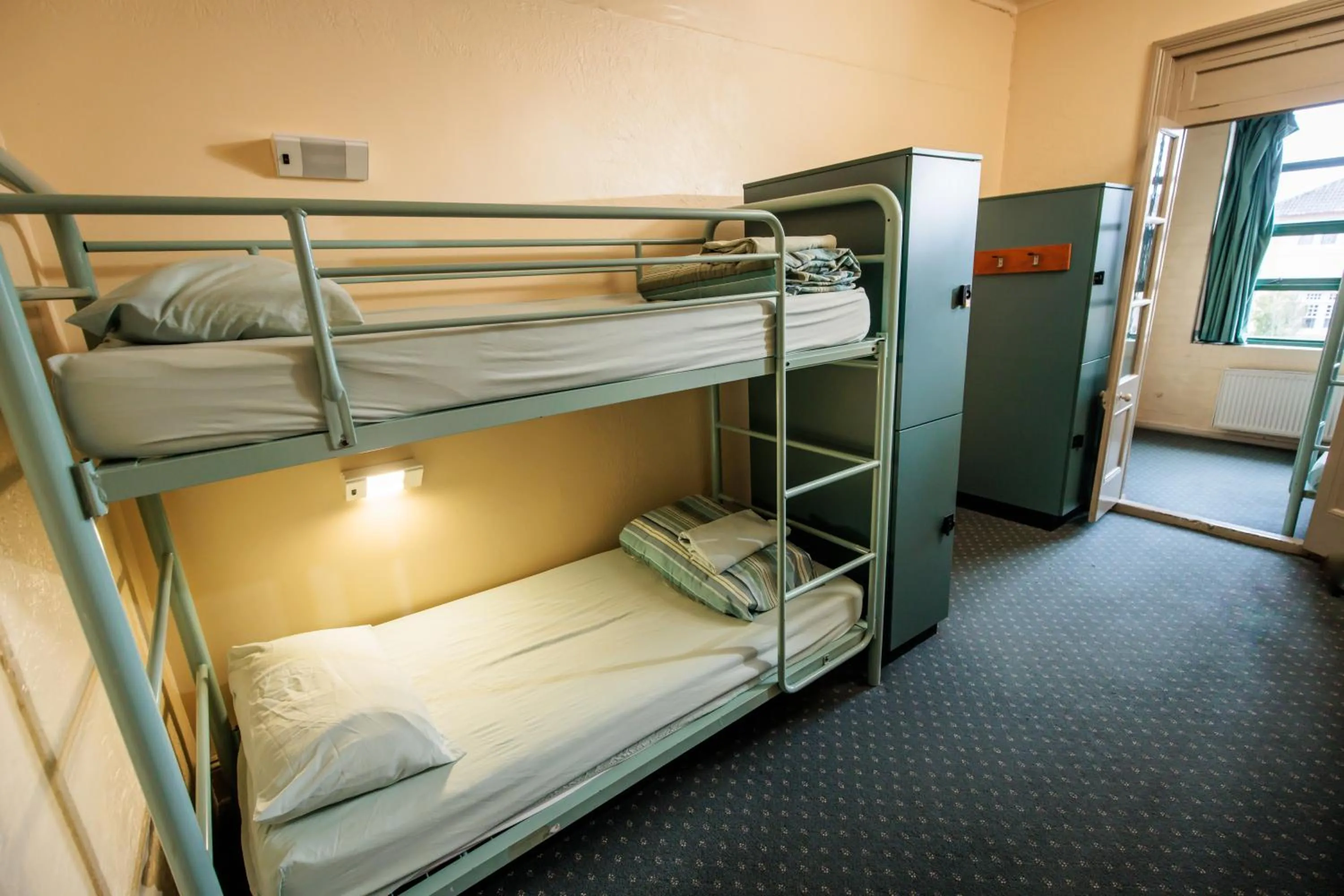 Bedroom, Bed in YHA Blue Mountains Katoomba