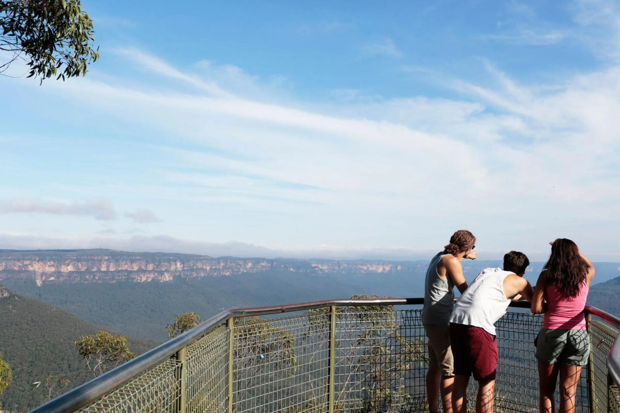 Hiking in YHA Blue Mountains Katoomba