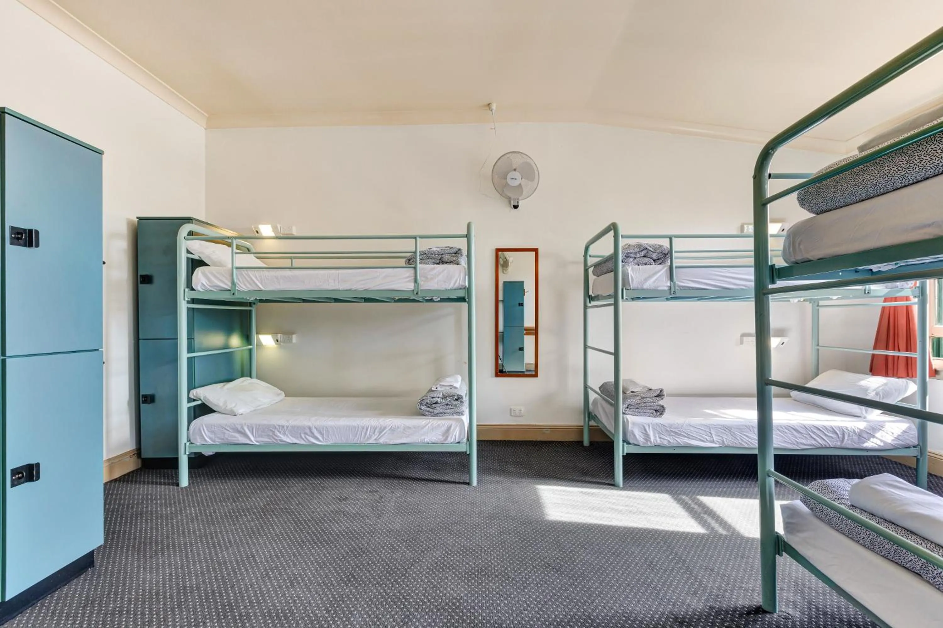 Bedroom, Bed in YHA Blue Mountains Katoomba