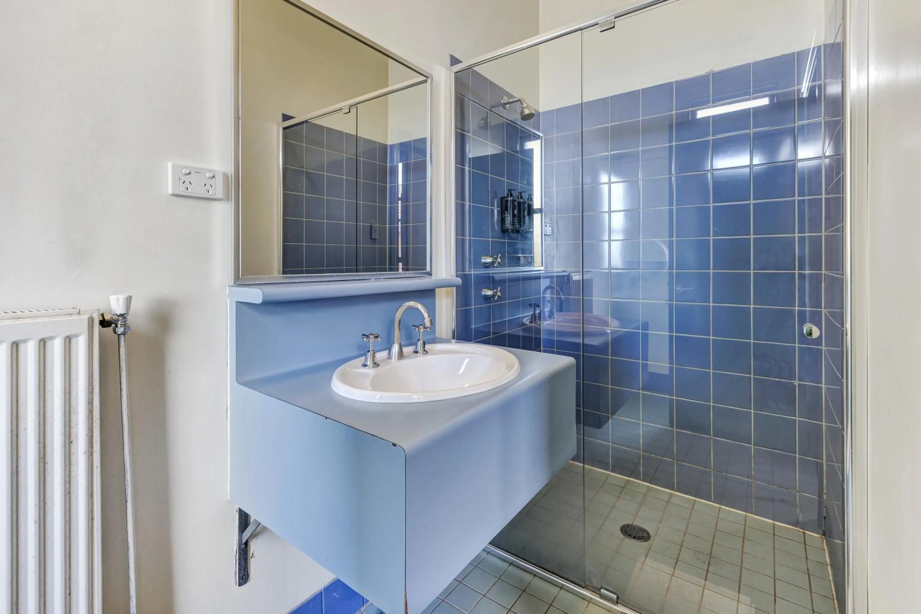 Bathroom in YHA Blue Mountains Katoomba