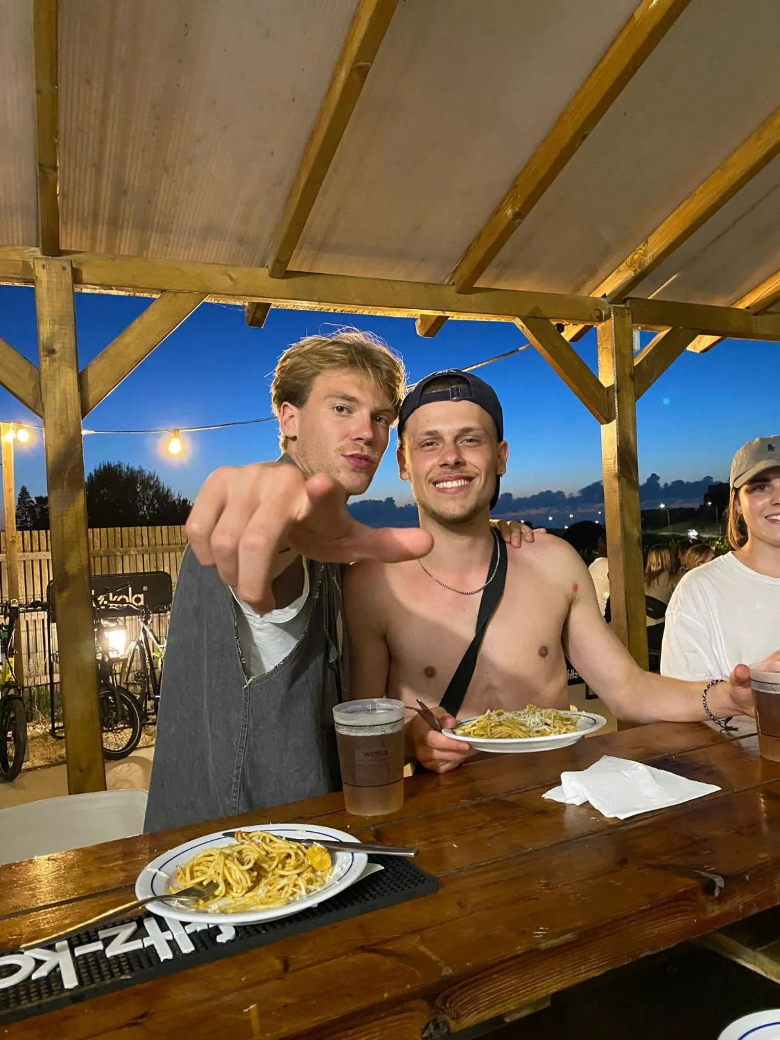 Food and drinks in WOT Ericeira Surf Social