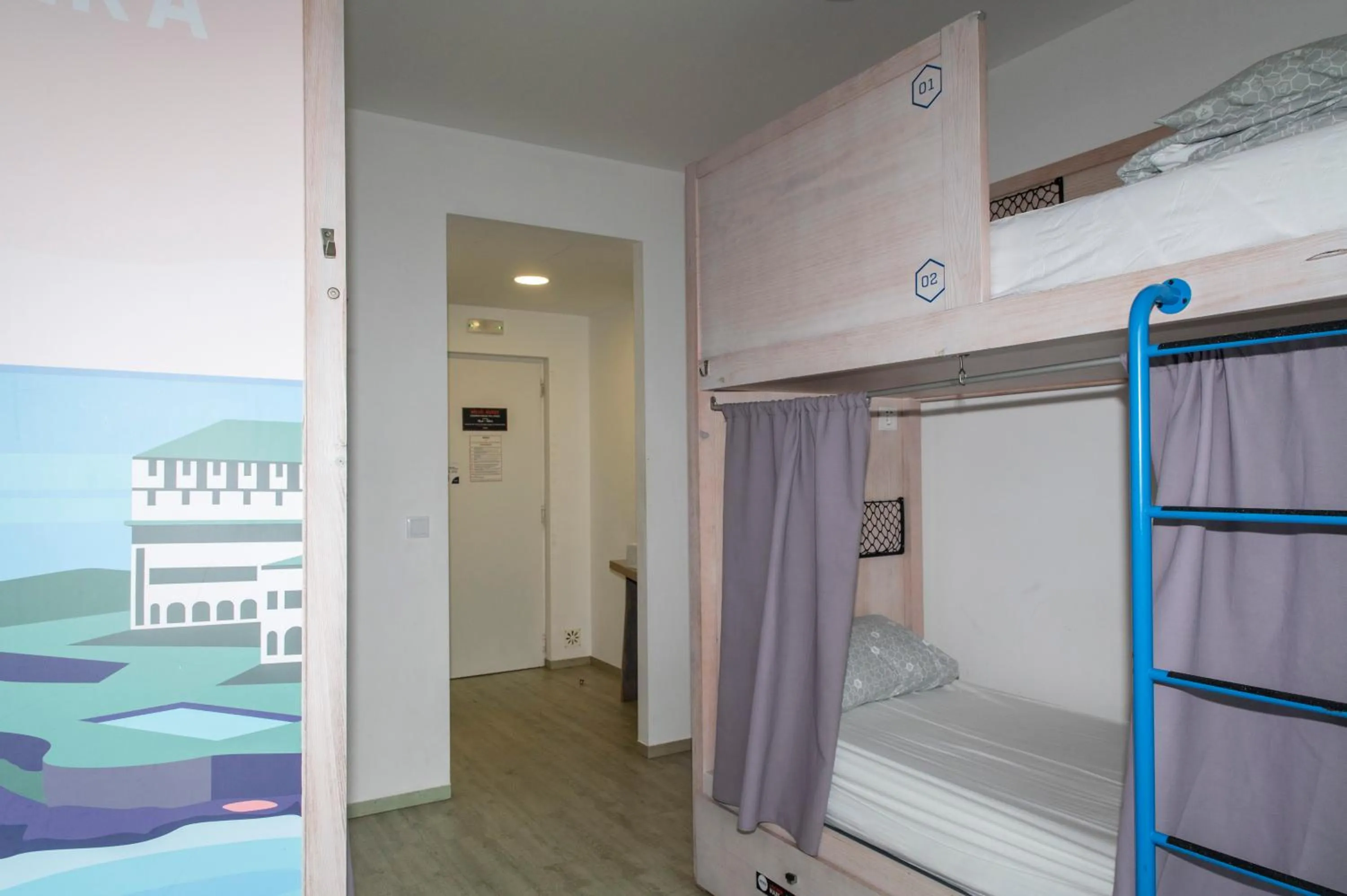 Bed in WOT Ericeira Surf Social