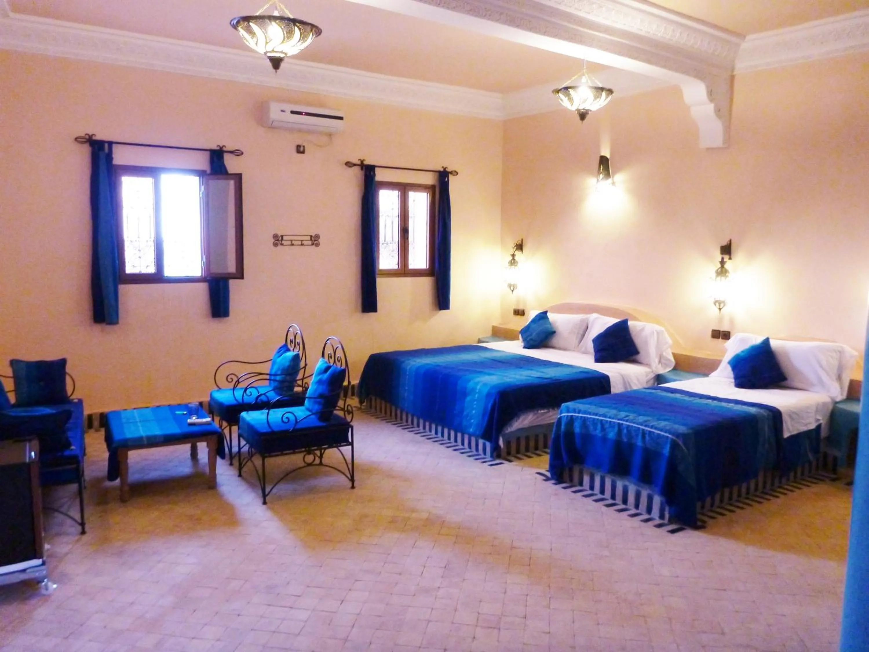 Deluxe Triple Room in Auberge La Source
