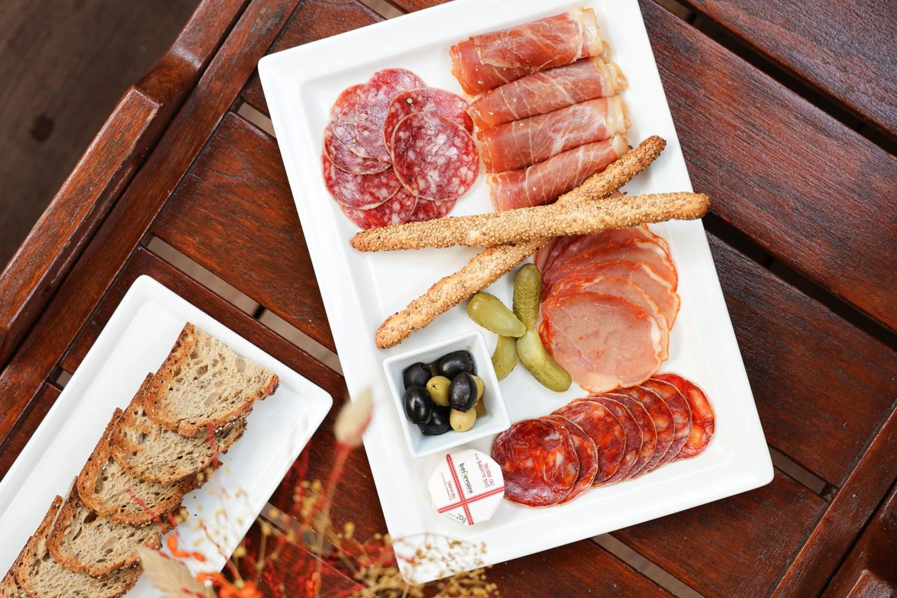 Restaurant/places to eat in Le Boutique Hotel & Spa