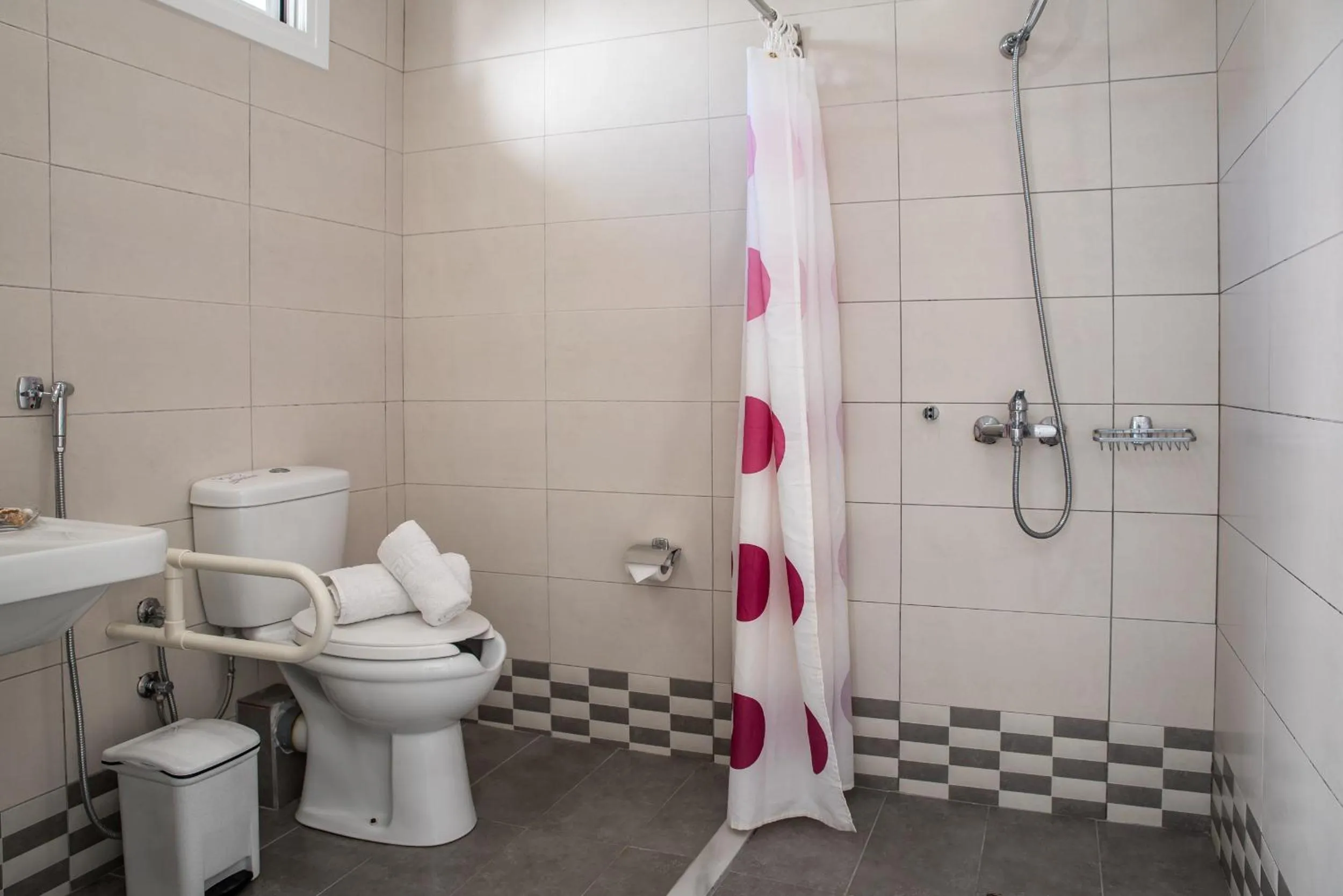 Toilet in Tom & John Center