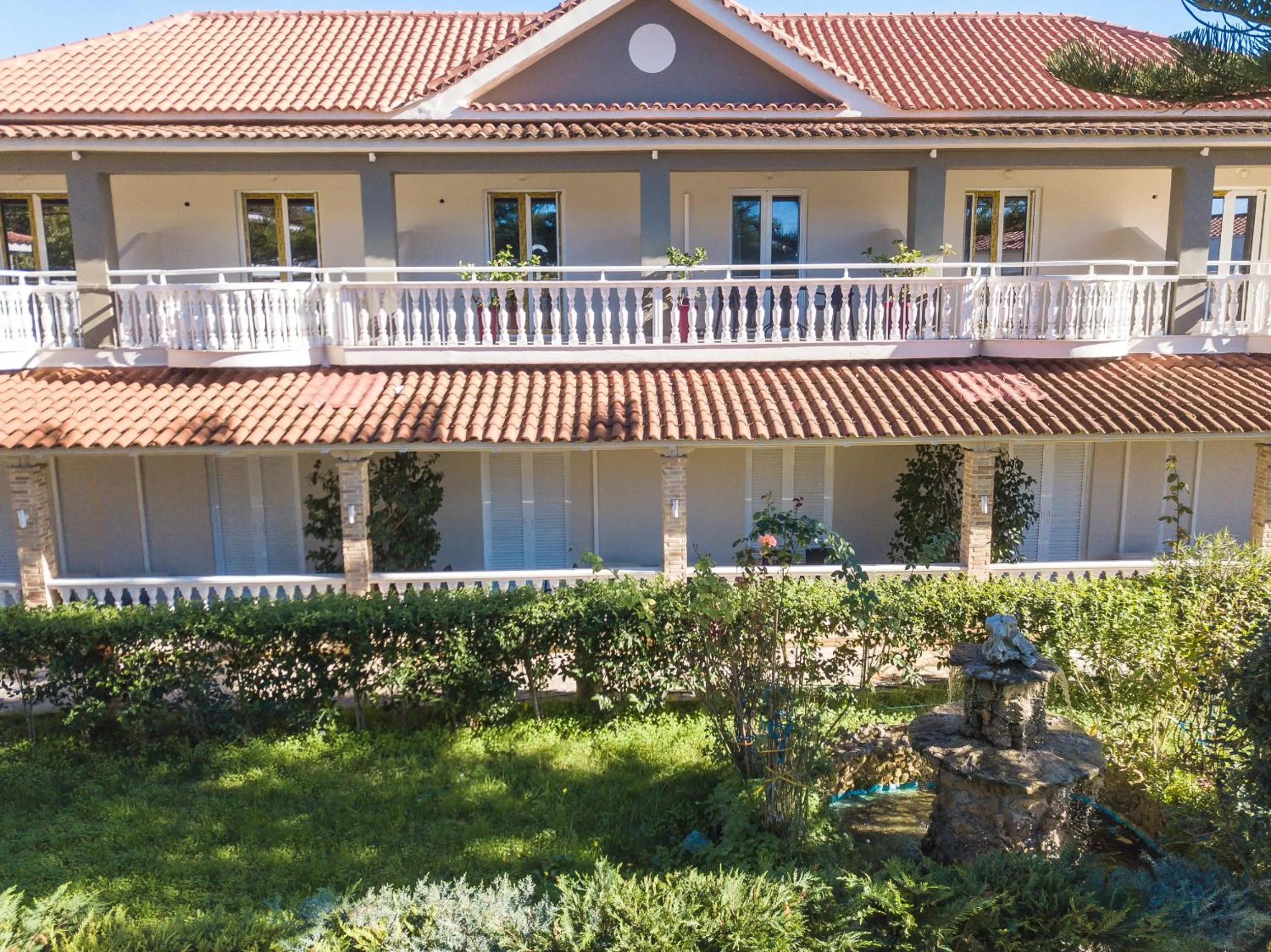 Property building in Tom & John Center