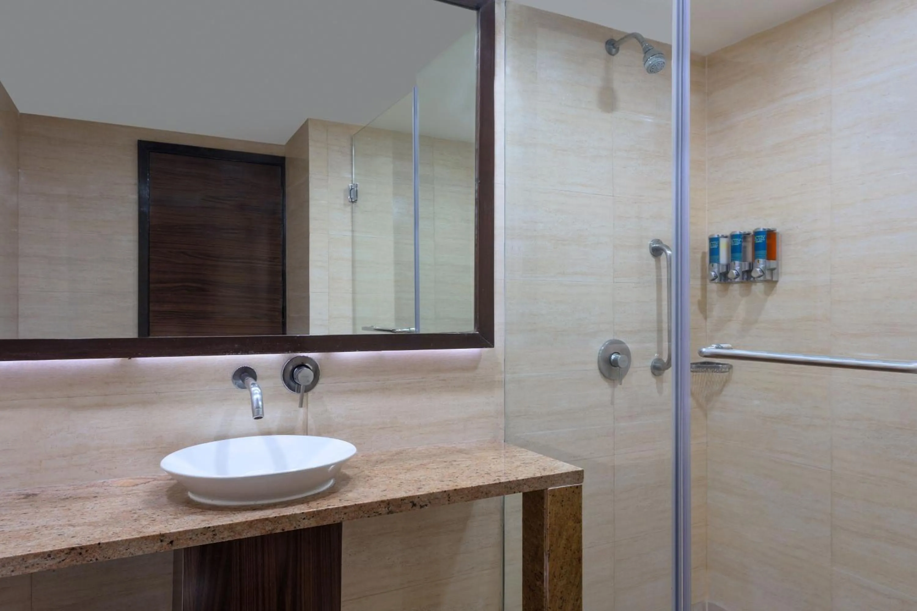 Bathroom in Four Points by Sheraton Vadodara