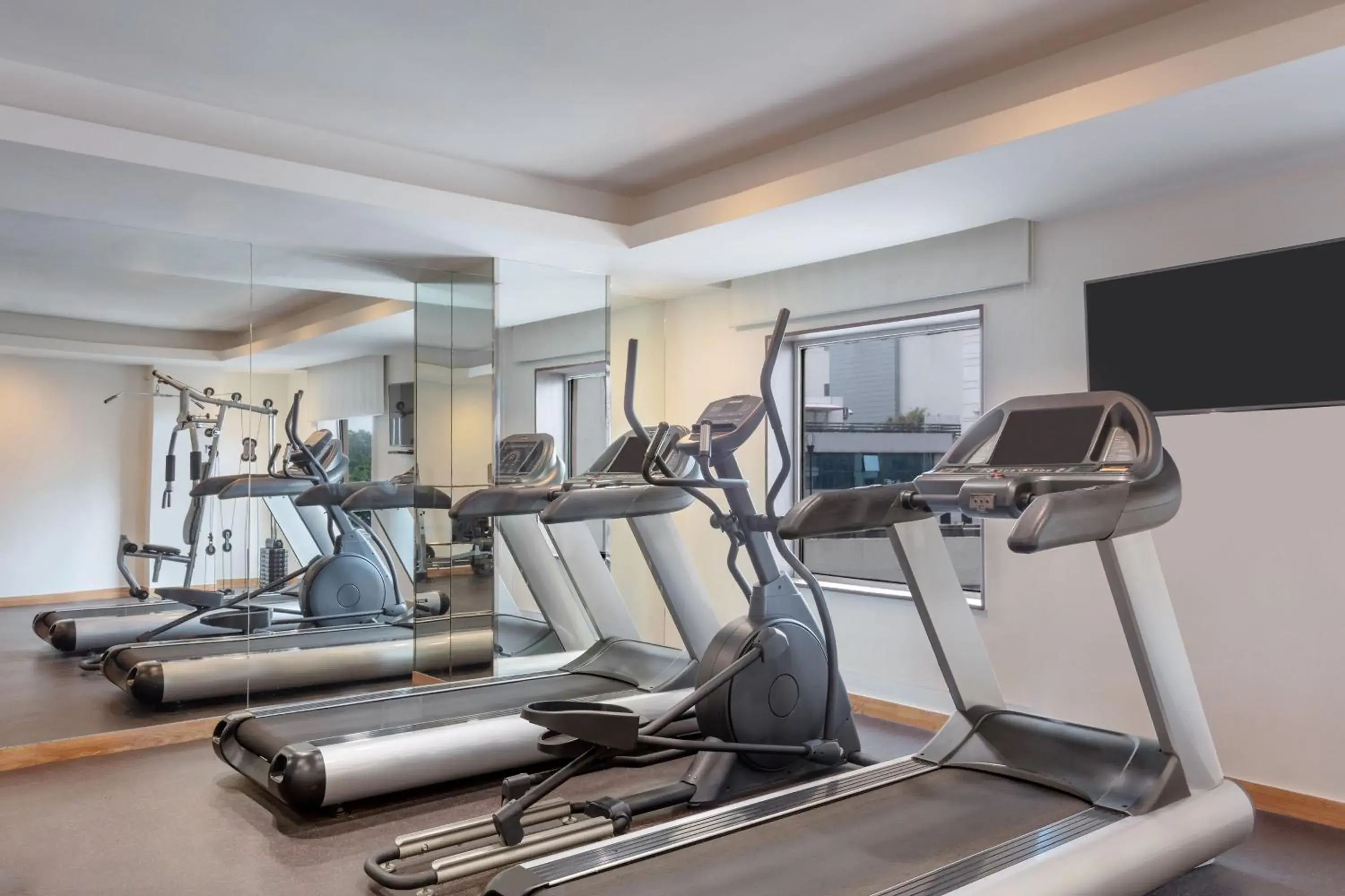 Fitness centre/facilities in Four Points by Sheraton Vadodara Fitness centre/facilities in Four Points by Sheraton Vadodara