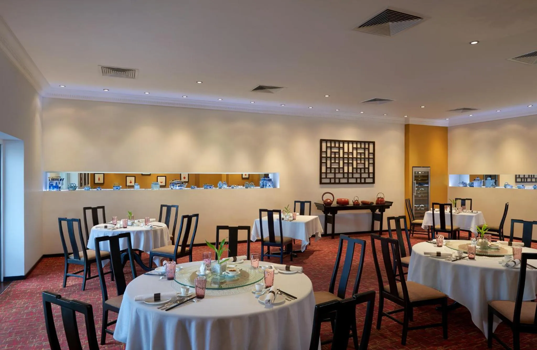 Restaurant/places to eat in Cinnamon Lakeside