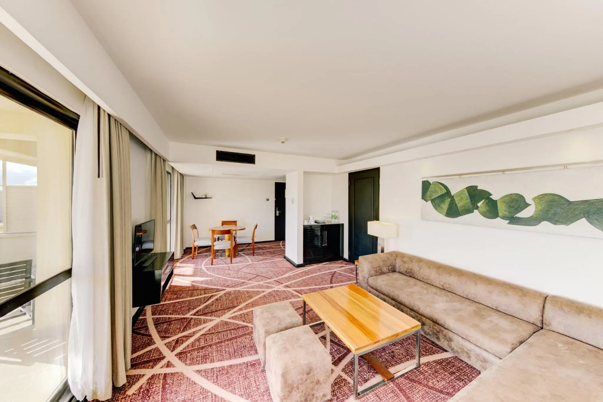 Living room in Cinnamon Lakeside