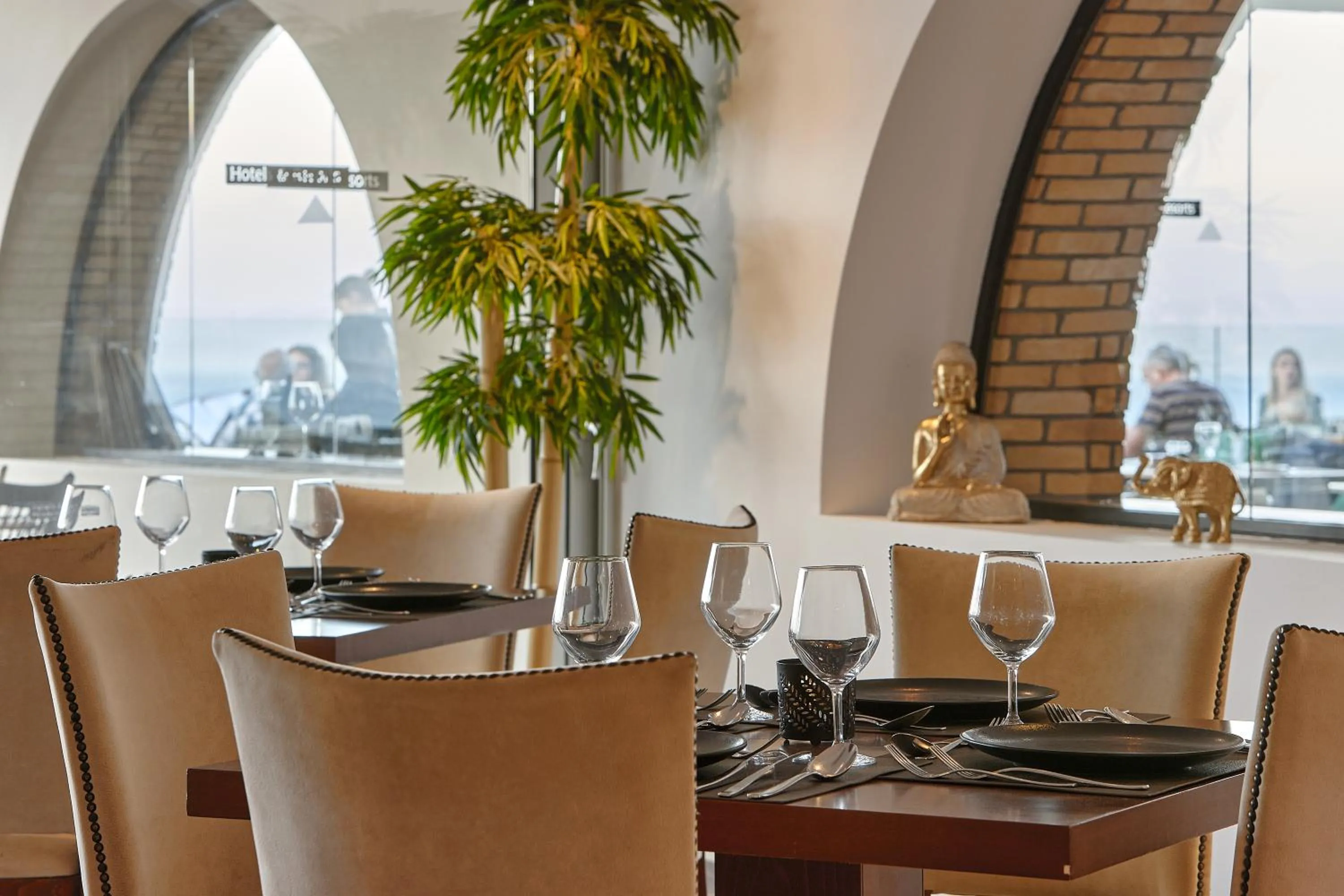 Restaurant/places to eat in Blue Marine Resort and Spa Hotel