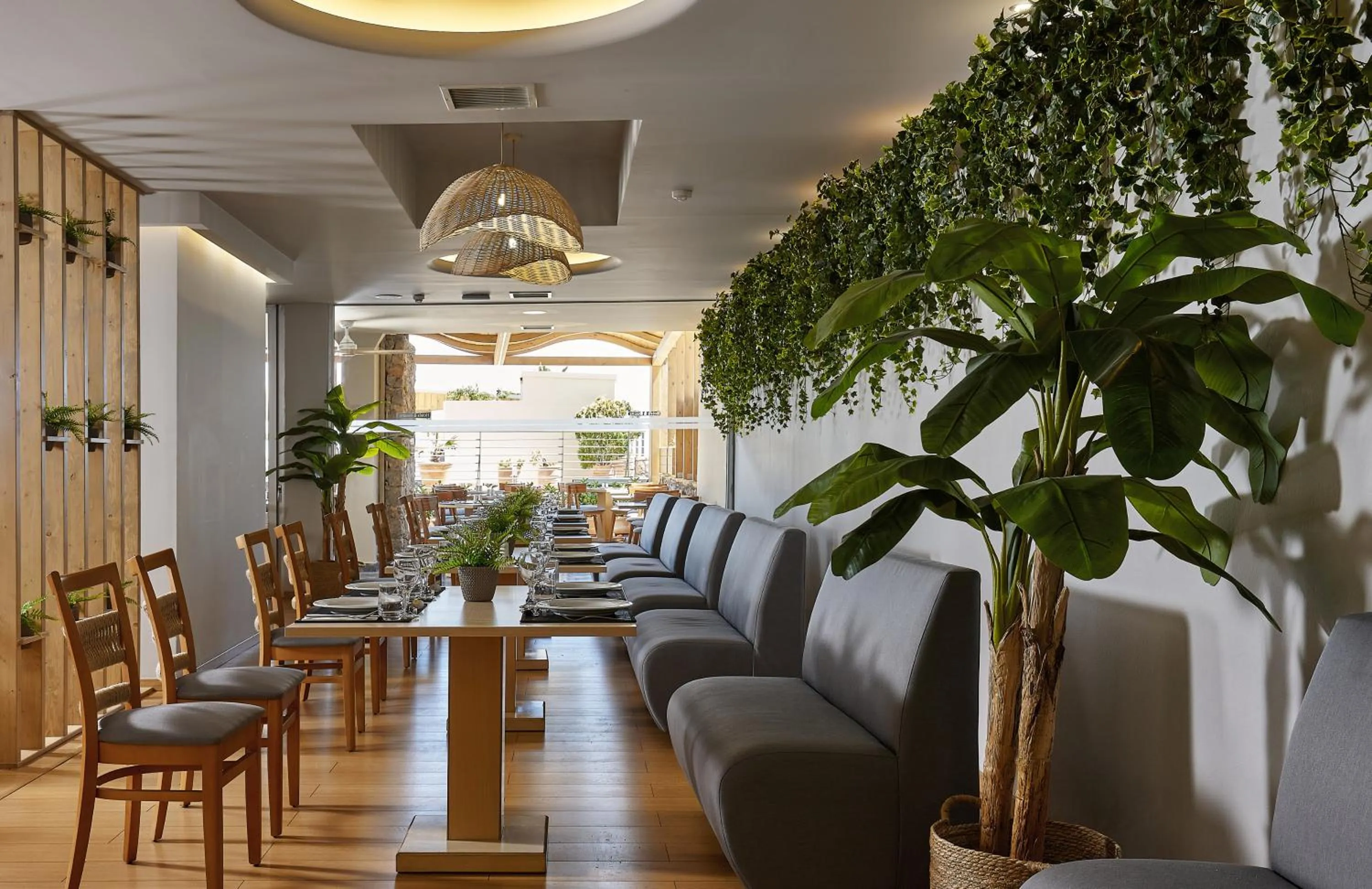 Restaurant/places to eat in Blue Marine Resort and Spa Hotel