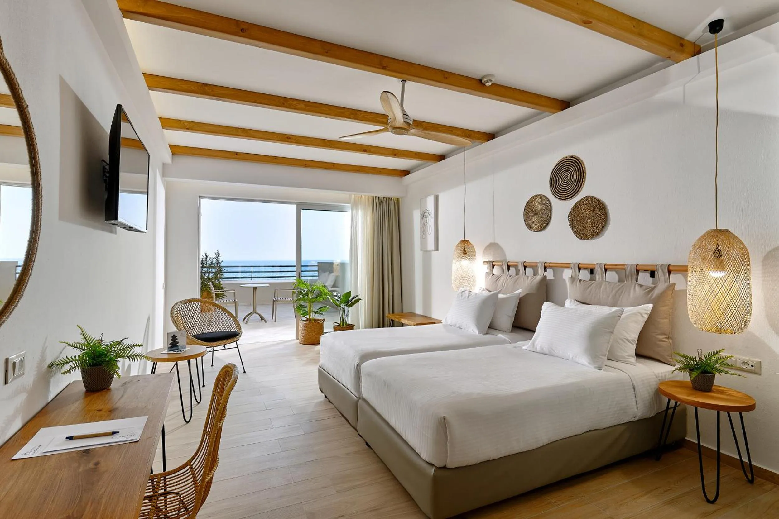 Photo of the whole room, Bed in Blue Marine Resort and Spa Hotel