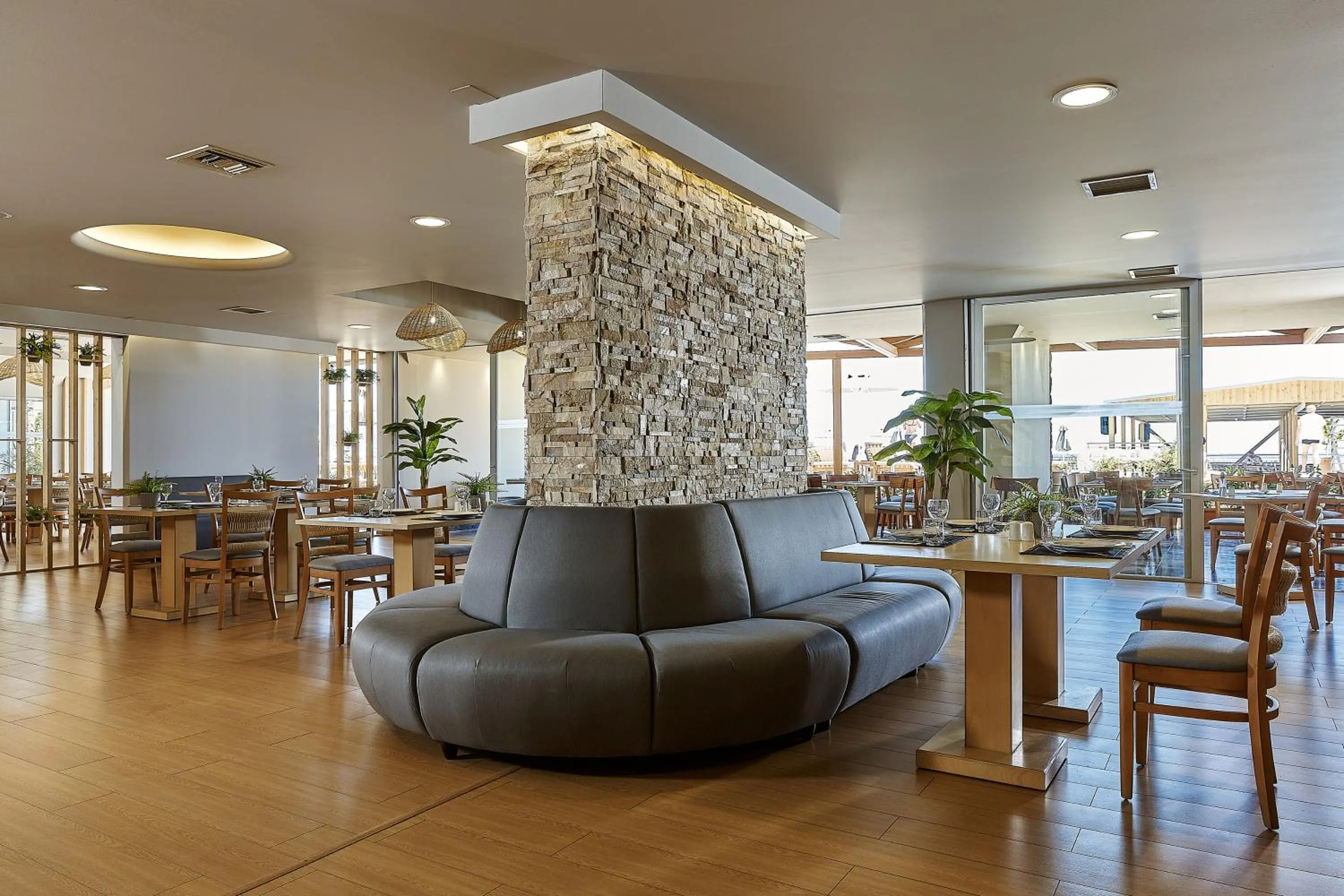 Restaurant/places to eat in Blue Marine Resort and Spa Hotel