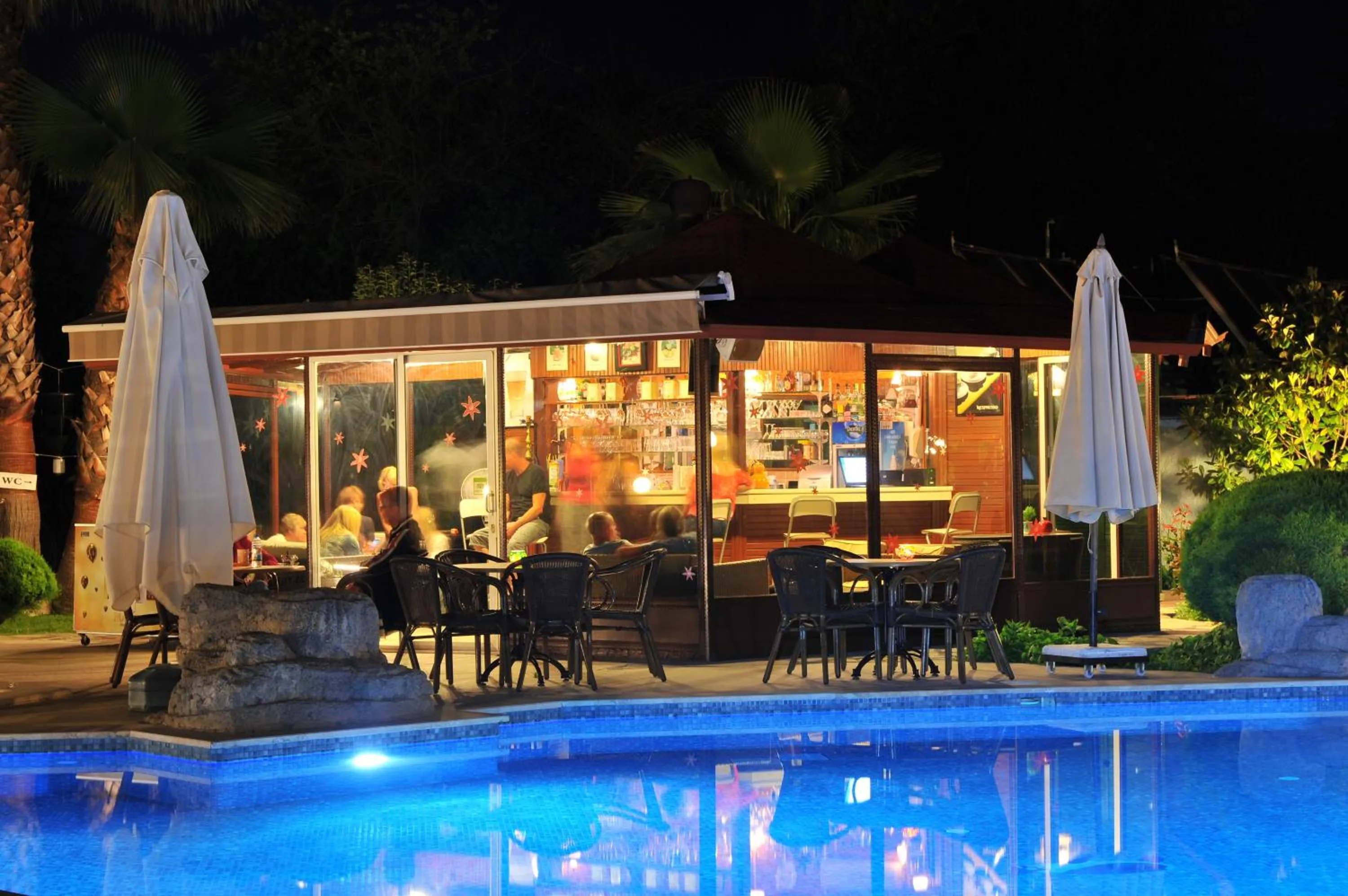 Lounge or bar in Grenadine Lodge