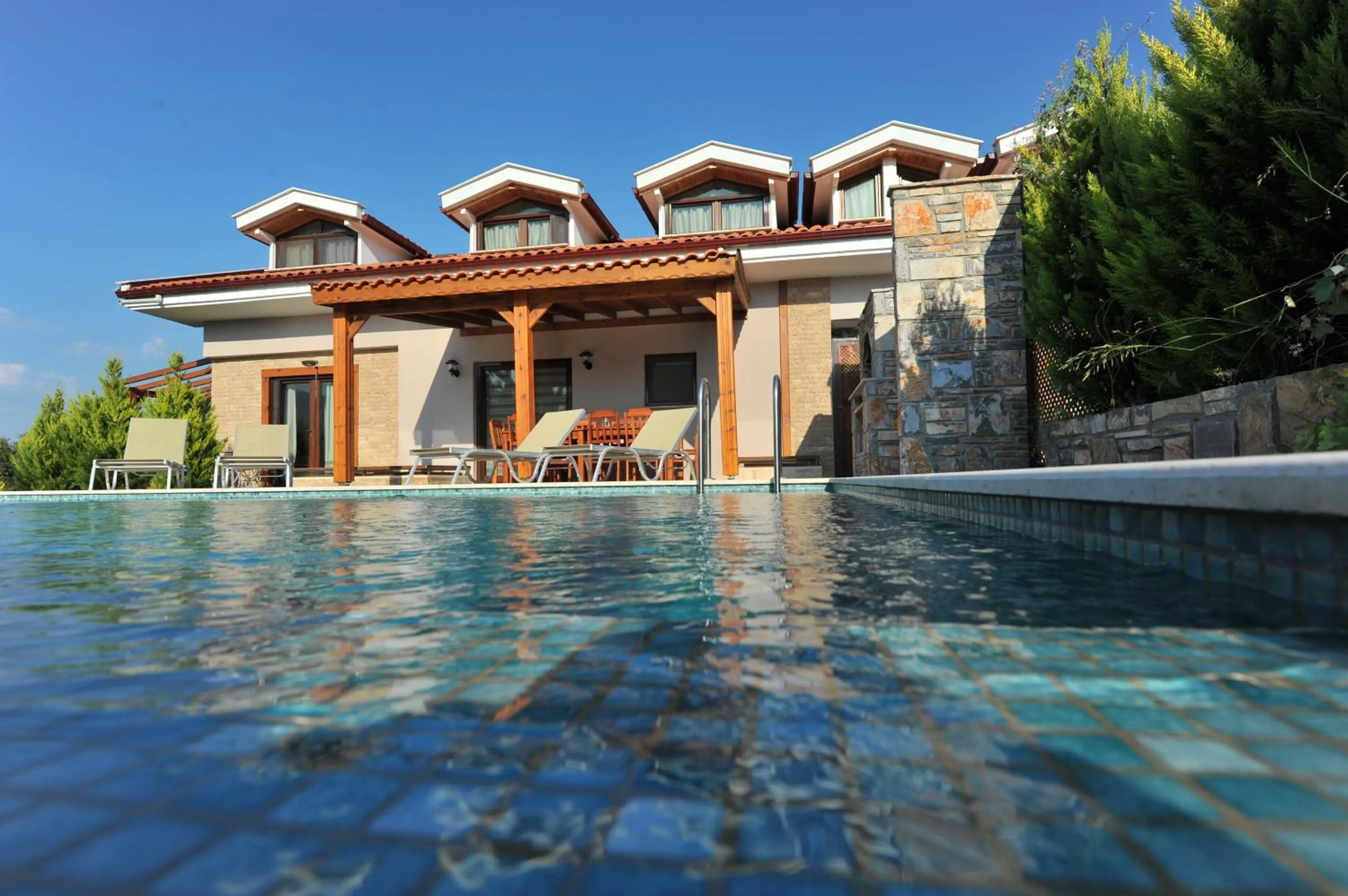 Swimming pool in Grenadine Lodge