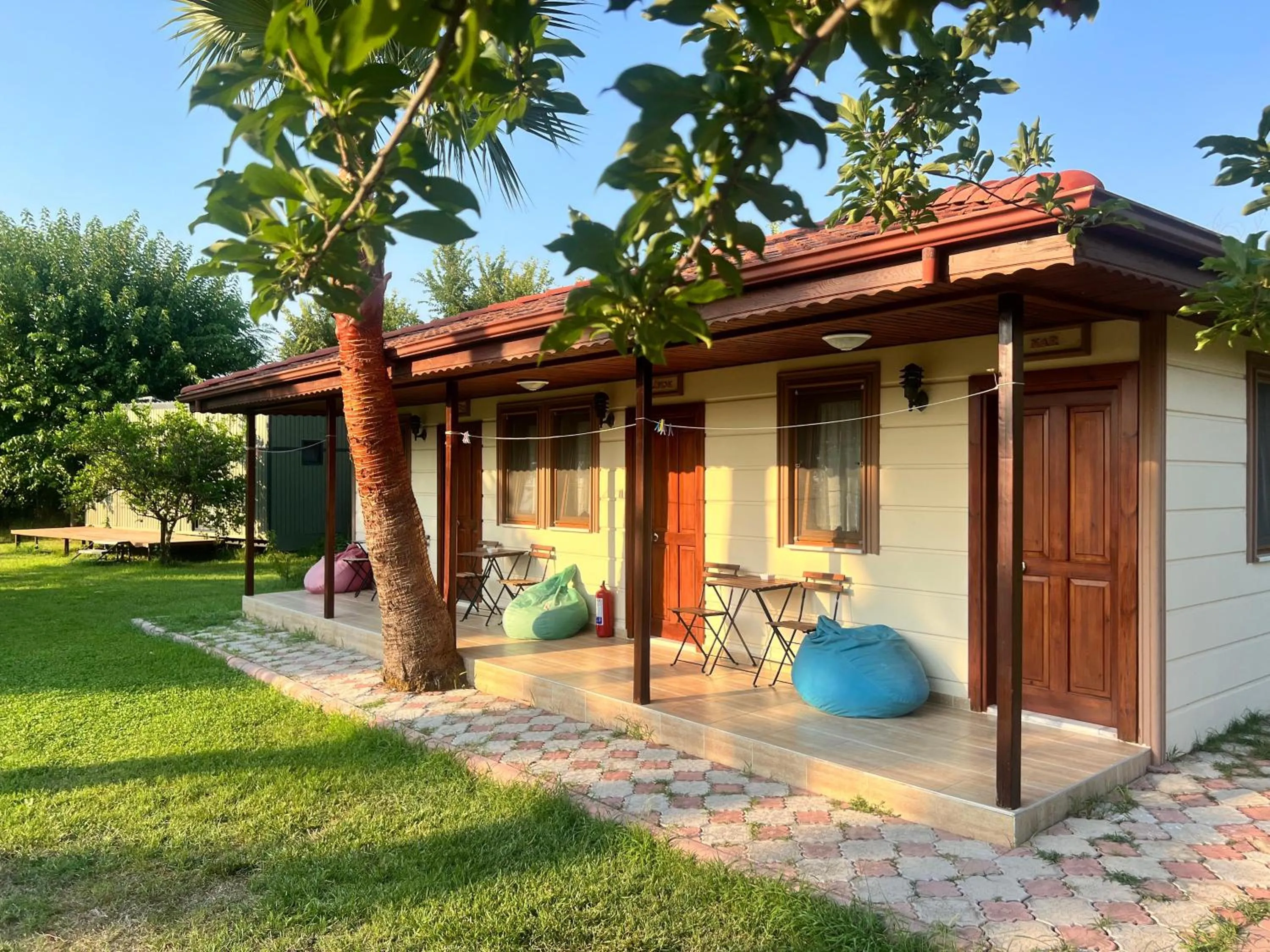 Property building in Grenadine Lodge