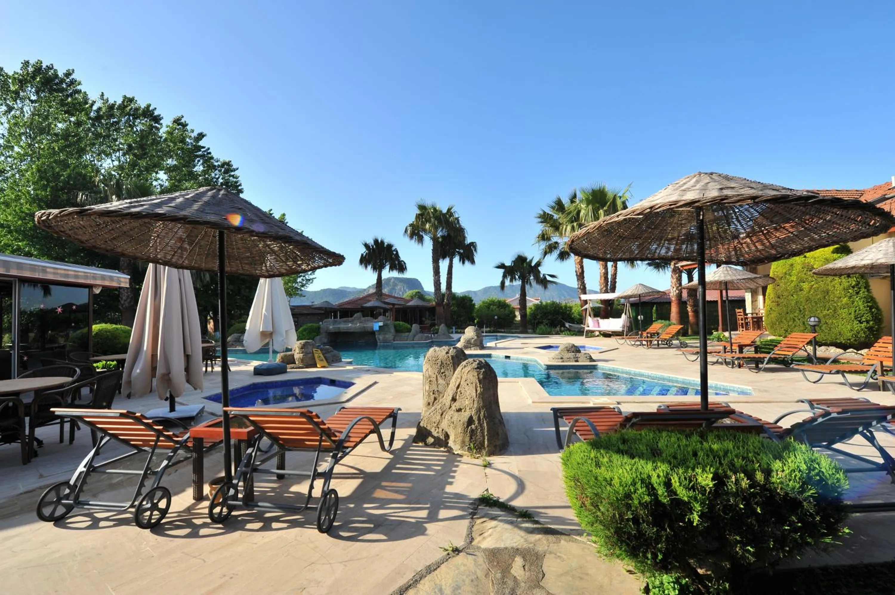 Pool view in Grenadine Lodge