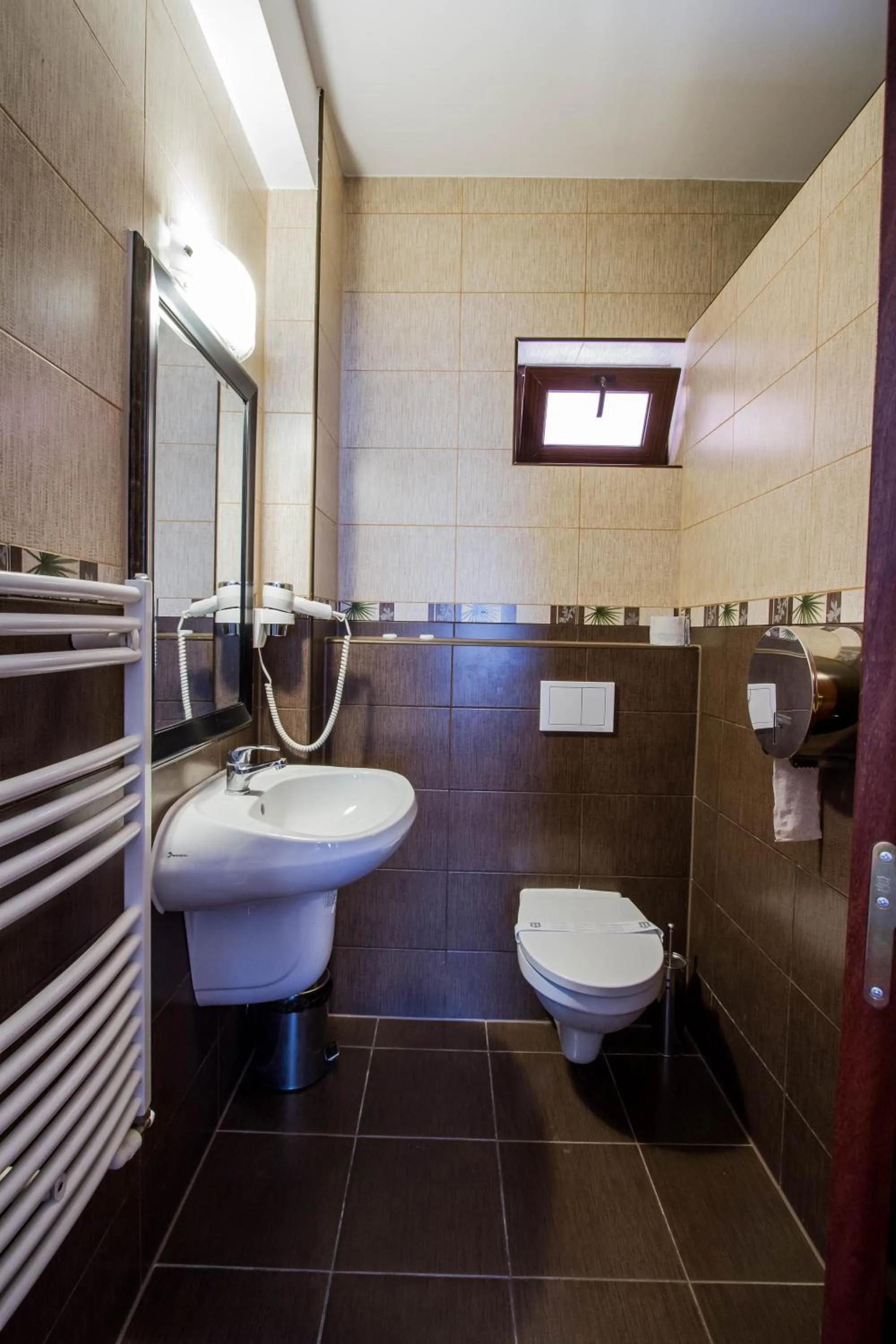 Toilet in Complex Turistic Max International