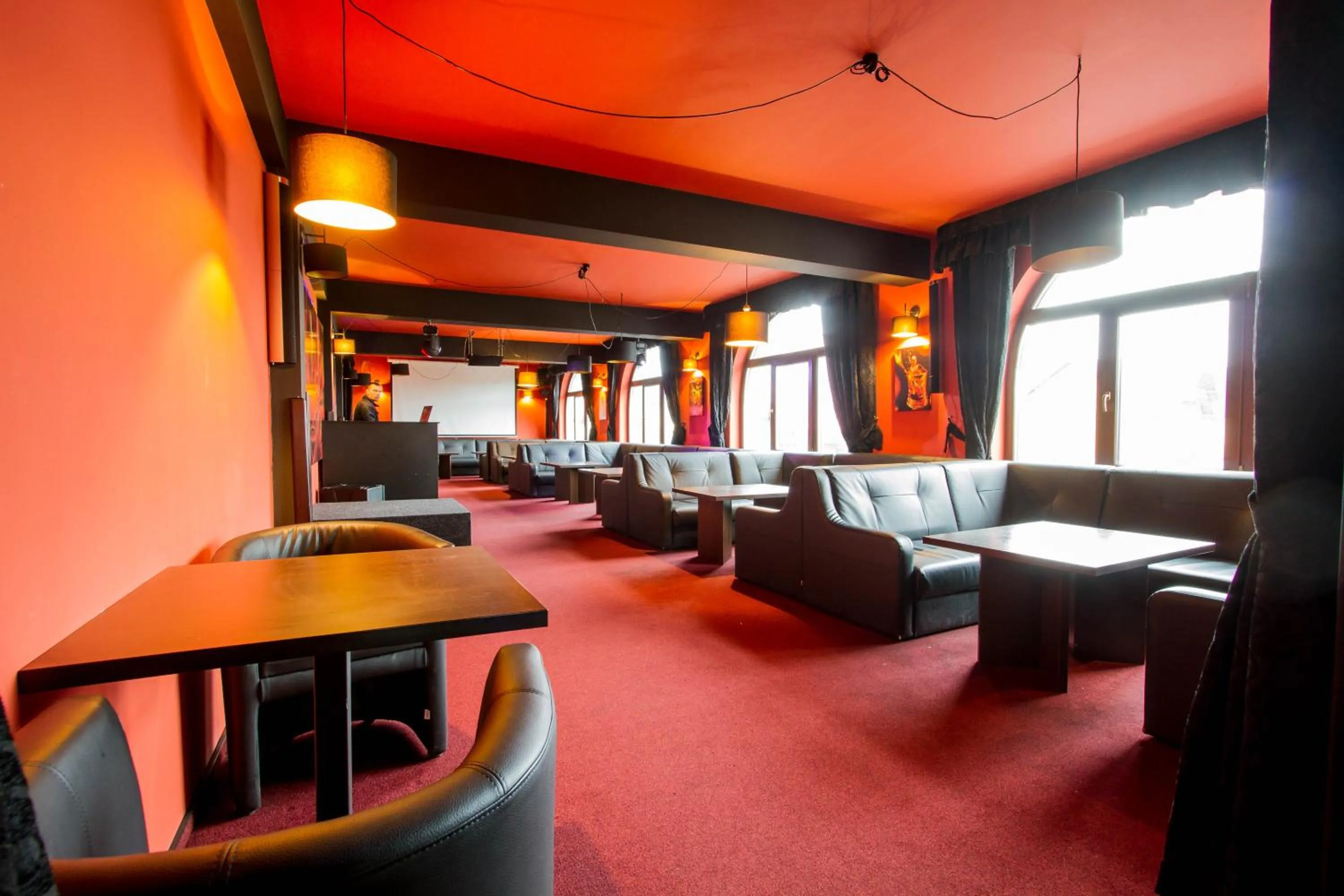 Banquet/Function facilities in Complex Turistic Max International