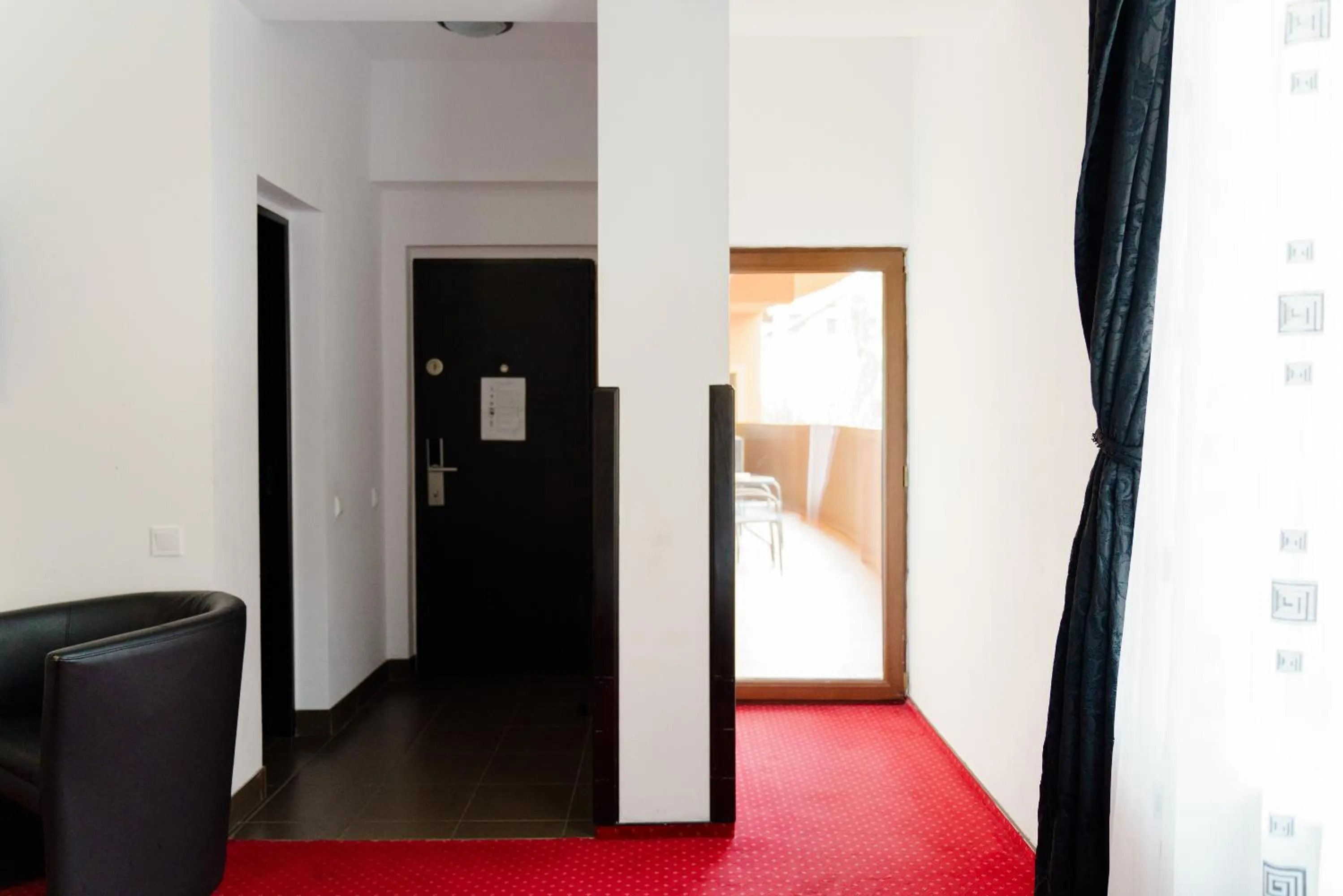 Photo of the whole room in Complex Turistic Max International