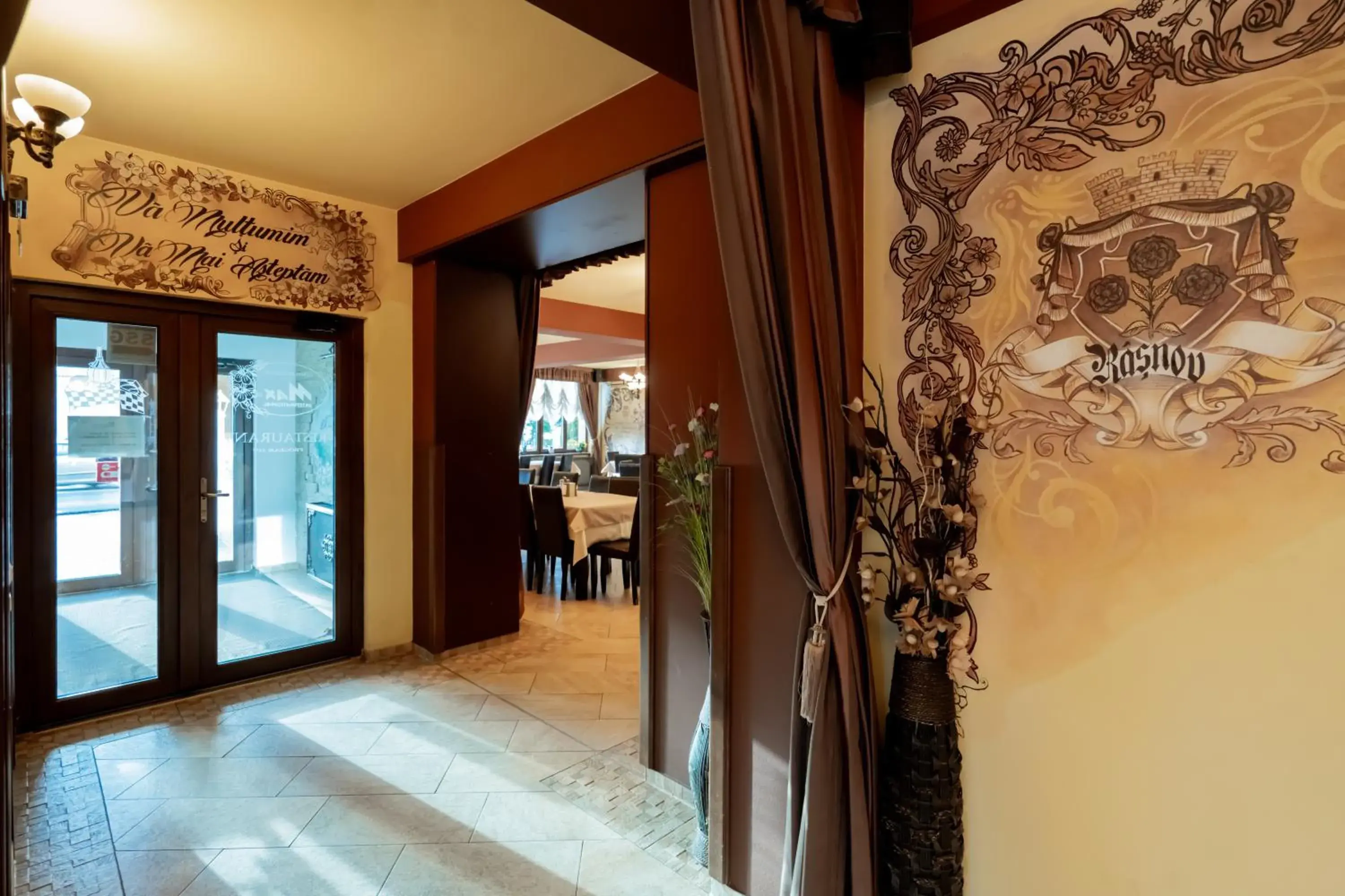 Restaurant/places to eat in Complex Turistic Max International Restaurant/places to eat in Complex Turistic Max International