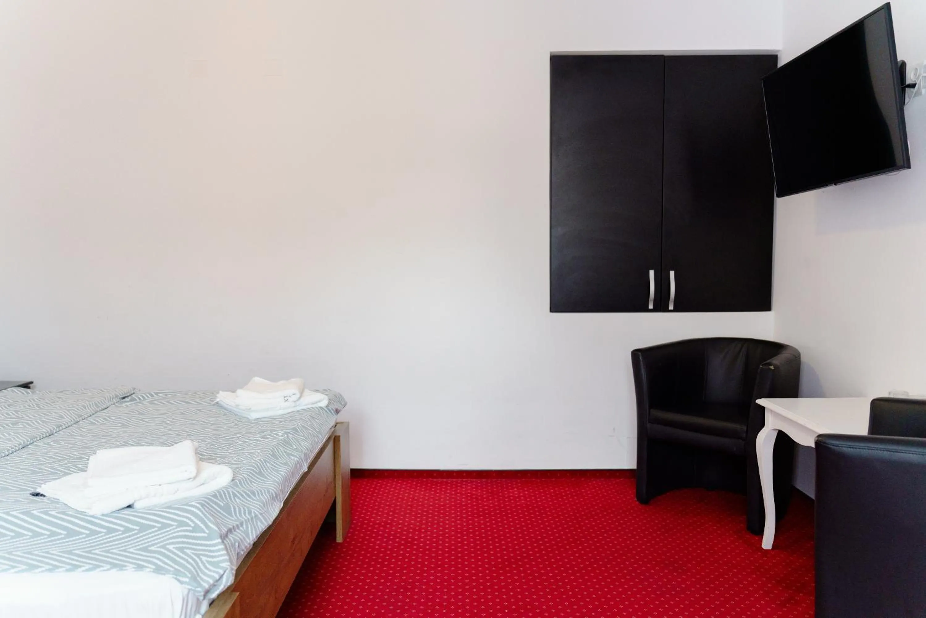 Bed in Complex Turistic Max International